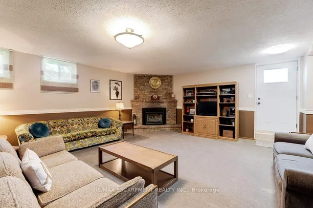 Additional property image - 302 Highridge Ave