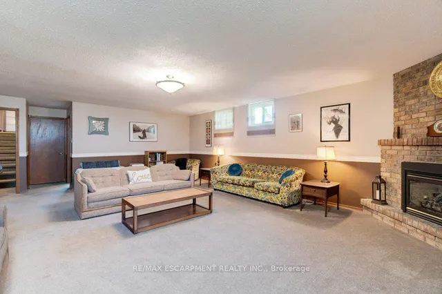 Additional property image - 302 Highridge Ave