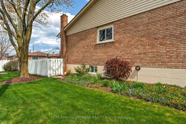 Additional property image - 302 Highridge Ave