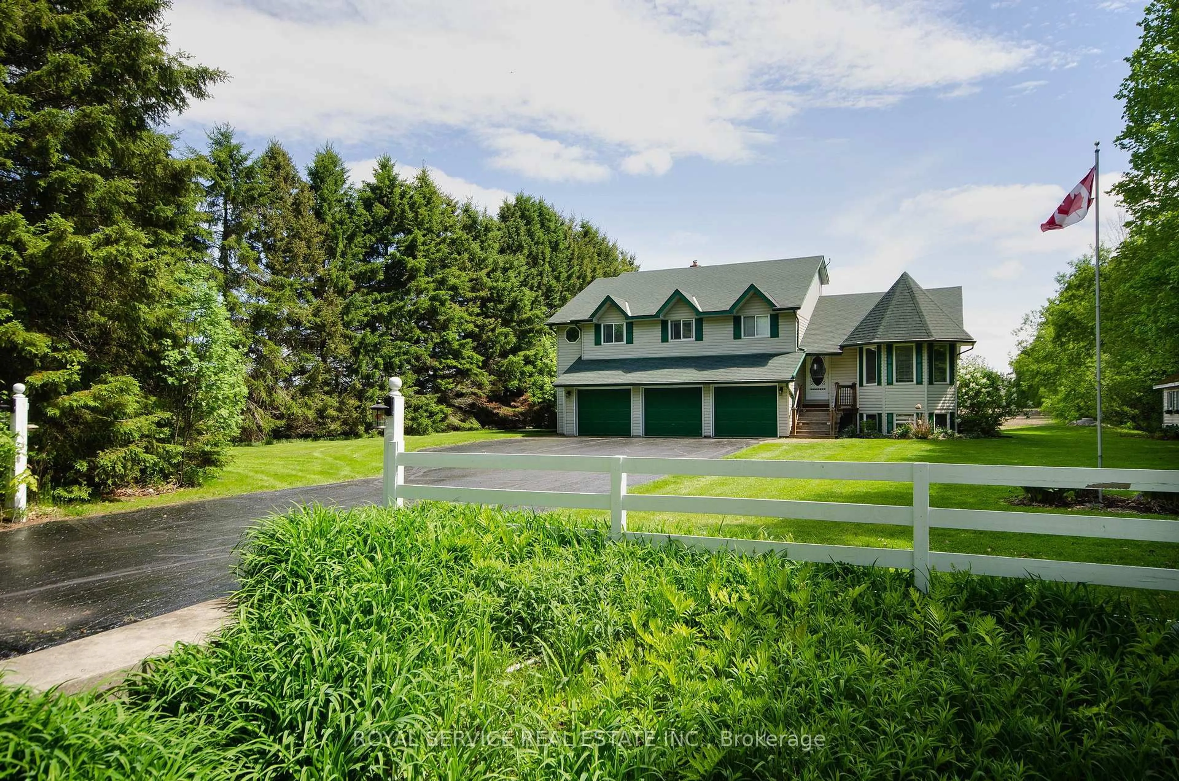 A pic from outside/outdoor area/front of a property/back of a property/a pic from drone, unknown for 263 Lawson Rd, Brighton Ontario K0K 1H0