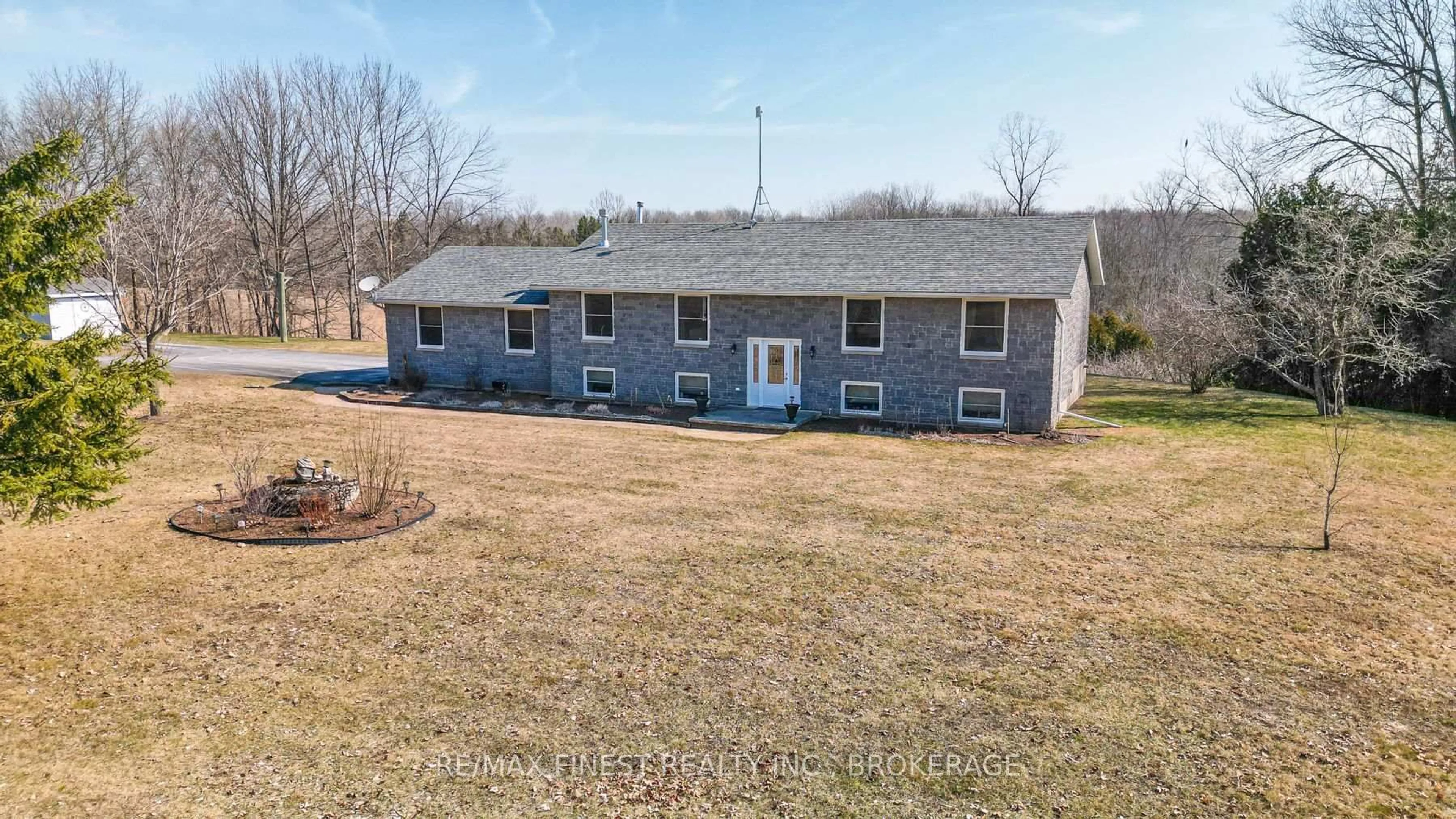 A pic from outside/outdoor area/front of a property/back of a property/a pic from drone, unknown for 191 Emerson Rd, Belleville Ontario K0K 2Y0