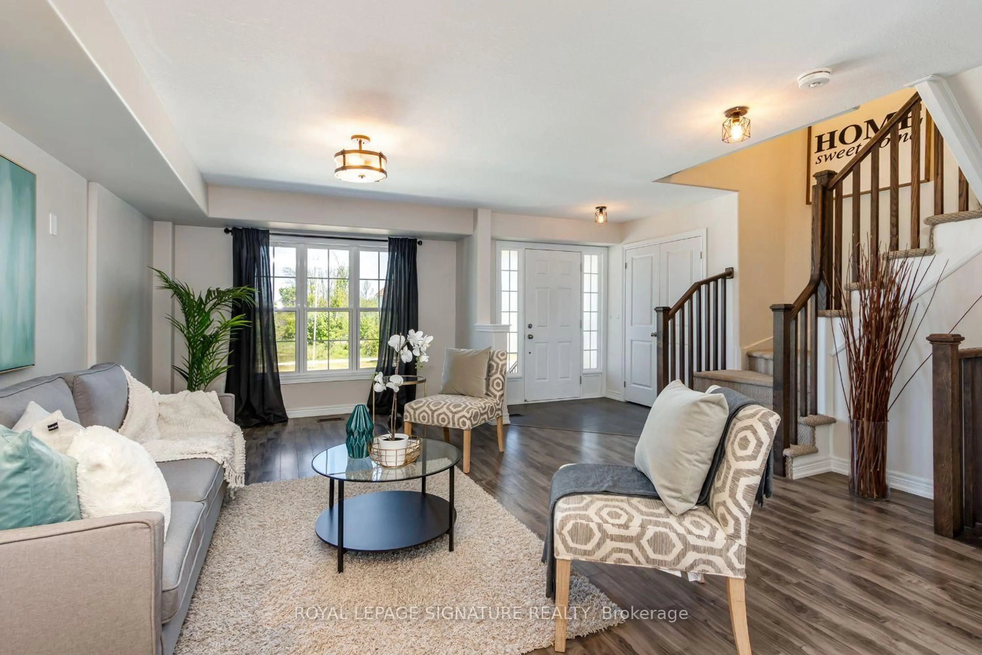 Living room with furniture, unknown for 802 Broadway Blvd, Peterborough North Ontario K9H 0H7