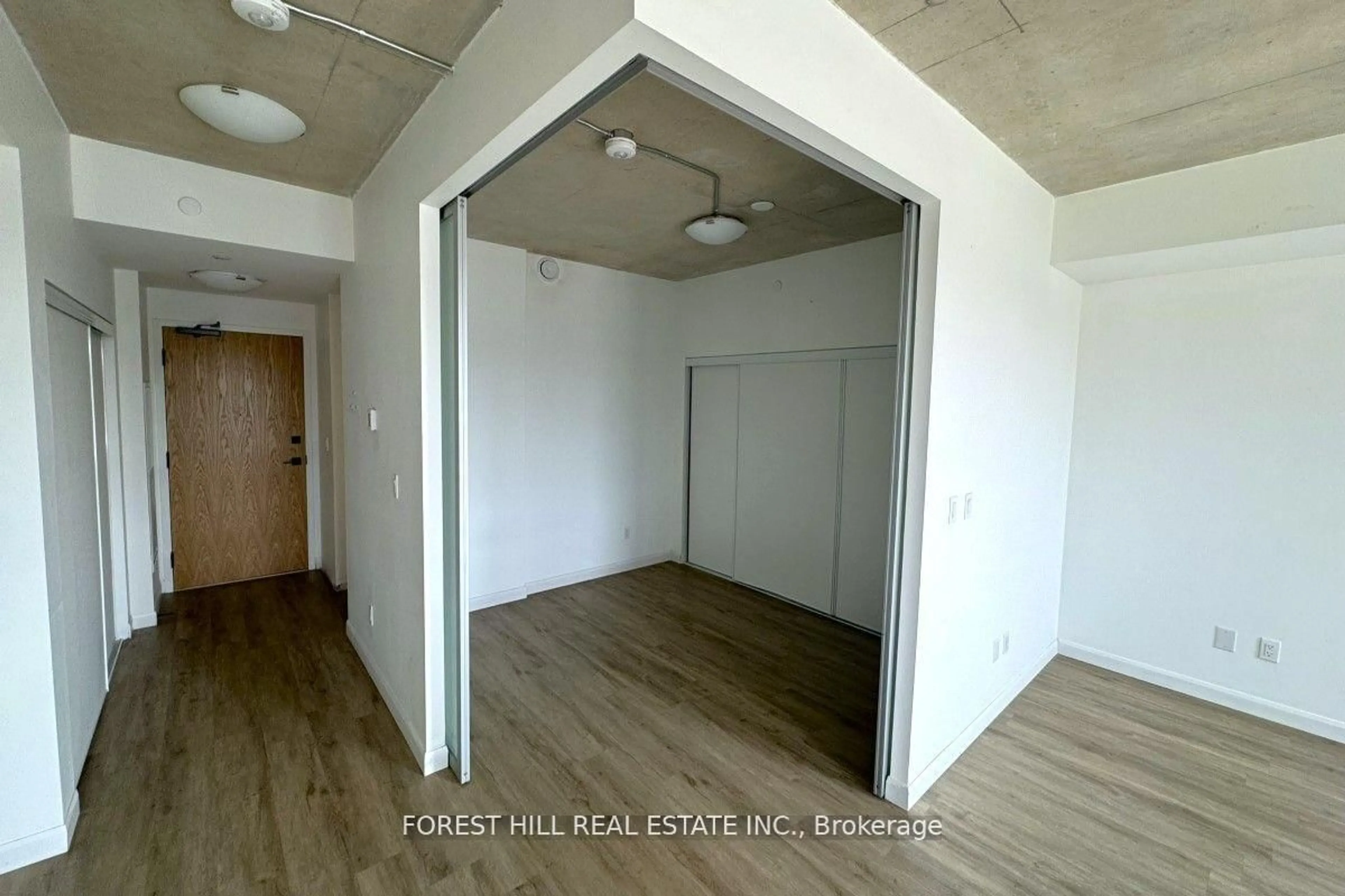 A pic of a room for 7 Erie Ave #307, Brantford Ontario N3S 0K5