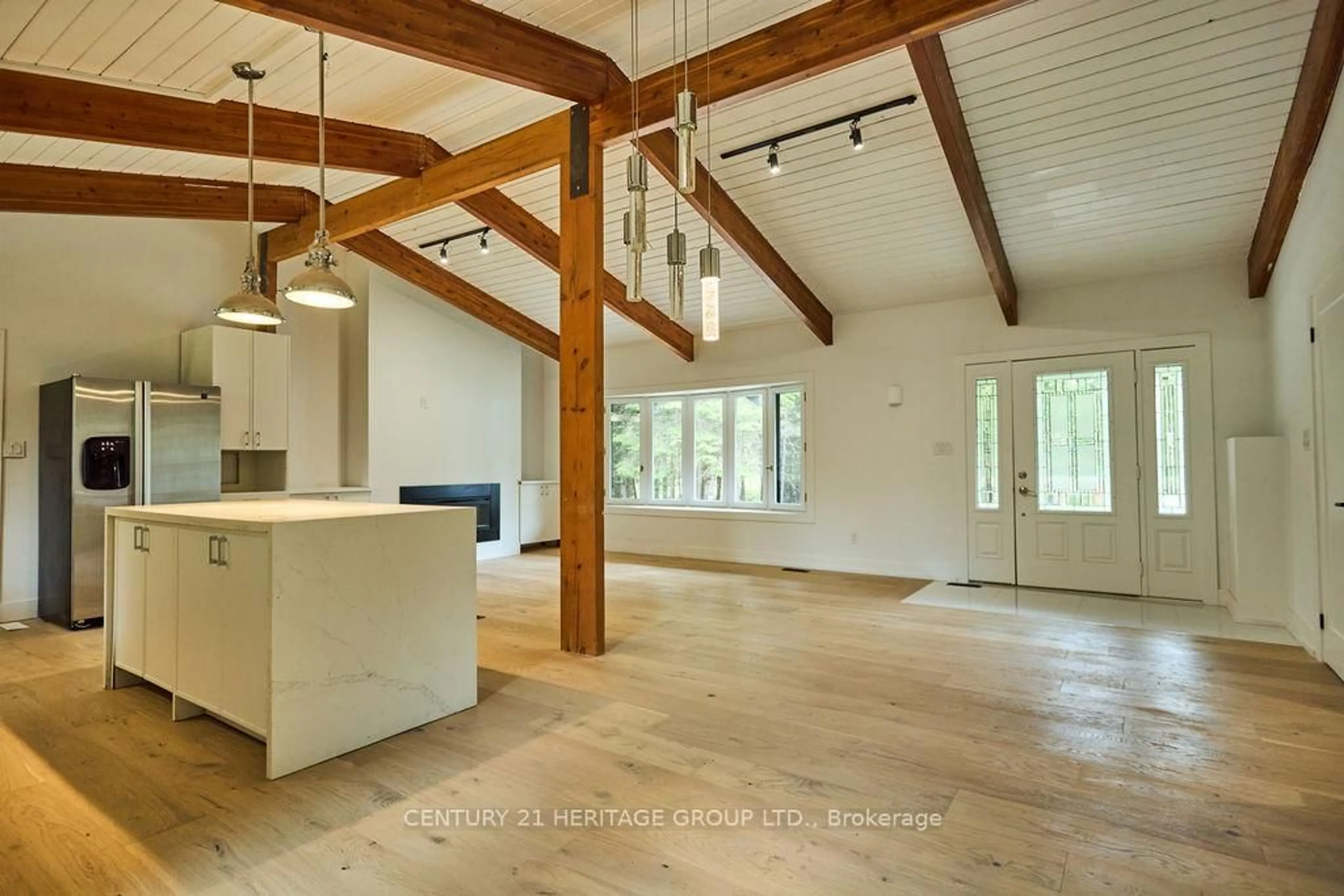 Open concept kitchen, unknown for 5732 10 Line N/A, Erin Ontario N0B 1T0