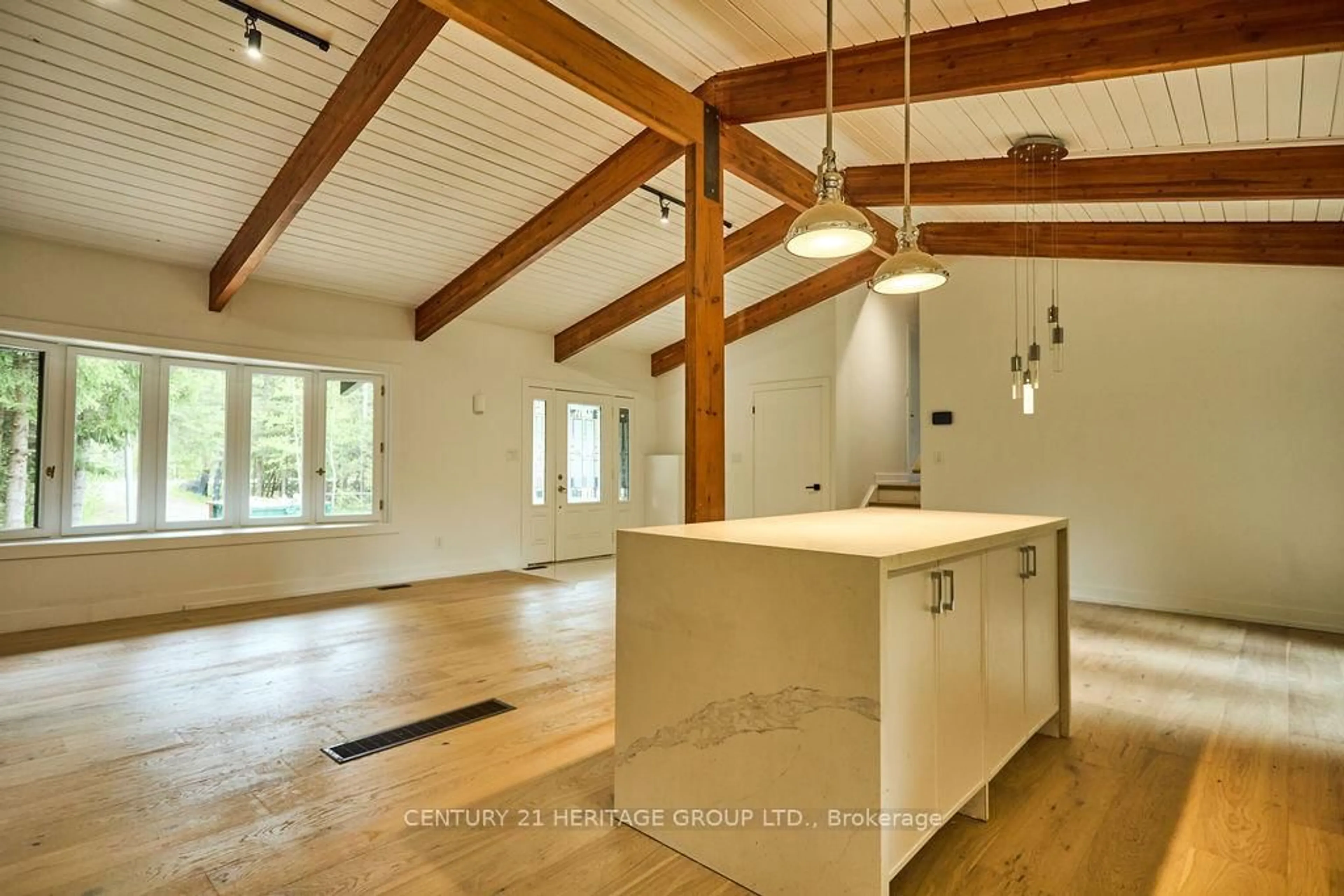 Open concept kitchen, unknown for 5732 10 Line N/A, Erin Ontario N0B 1T0