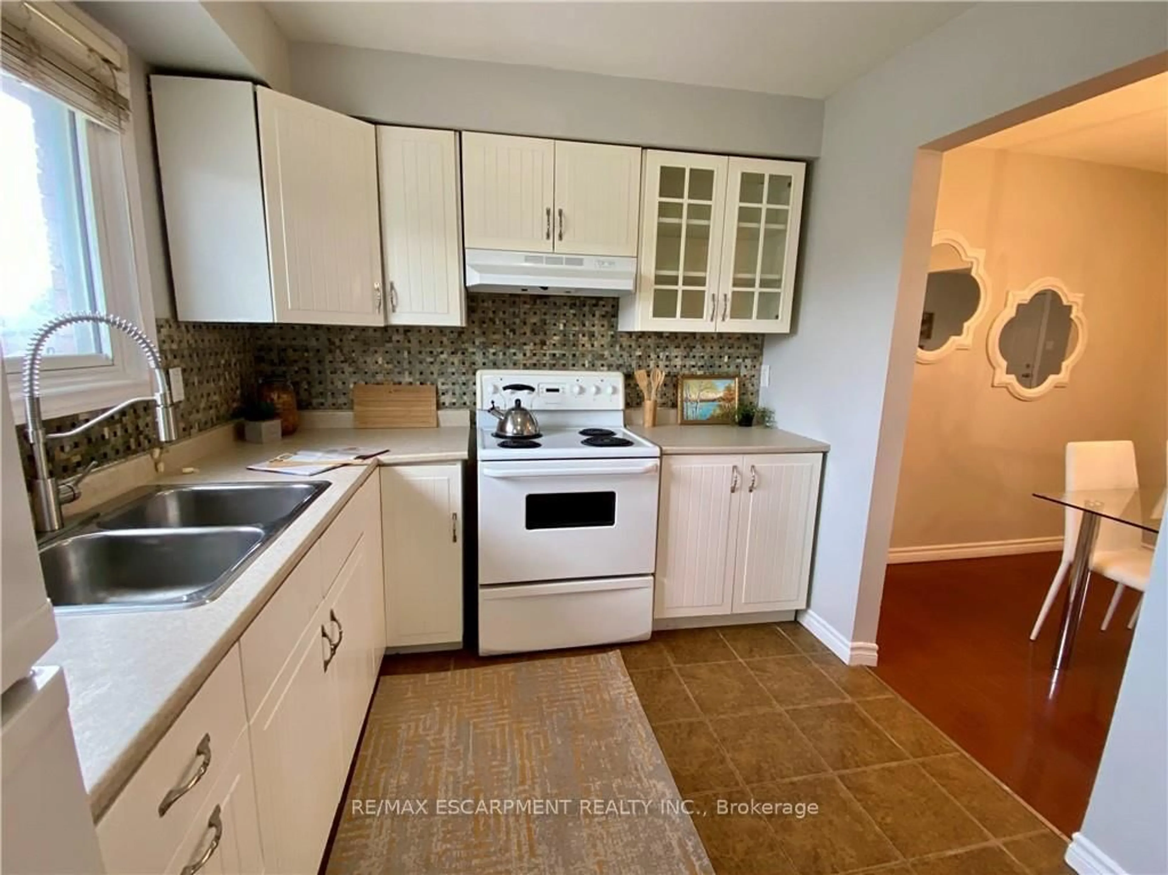 Standard kitchen, ceramic/tile floor for 1025 Upper Gage Ave #3, Hamilton Ontario L8V 4L2