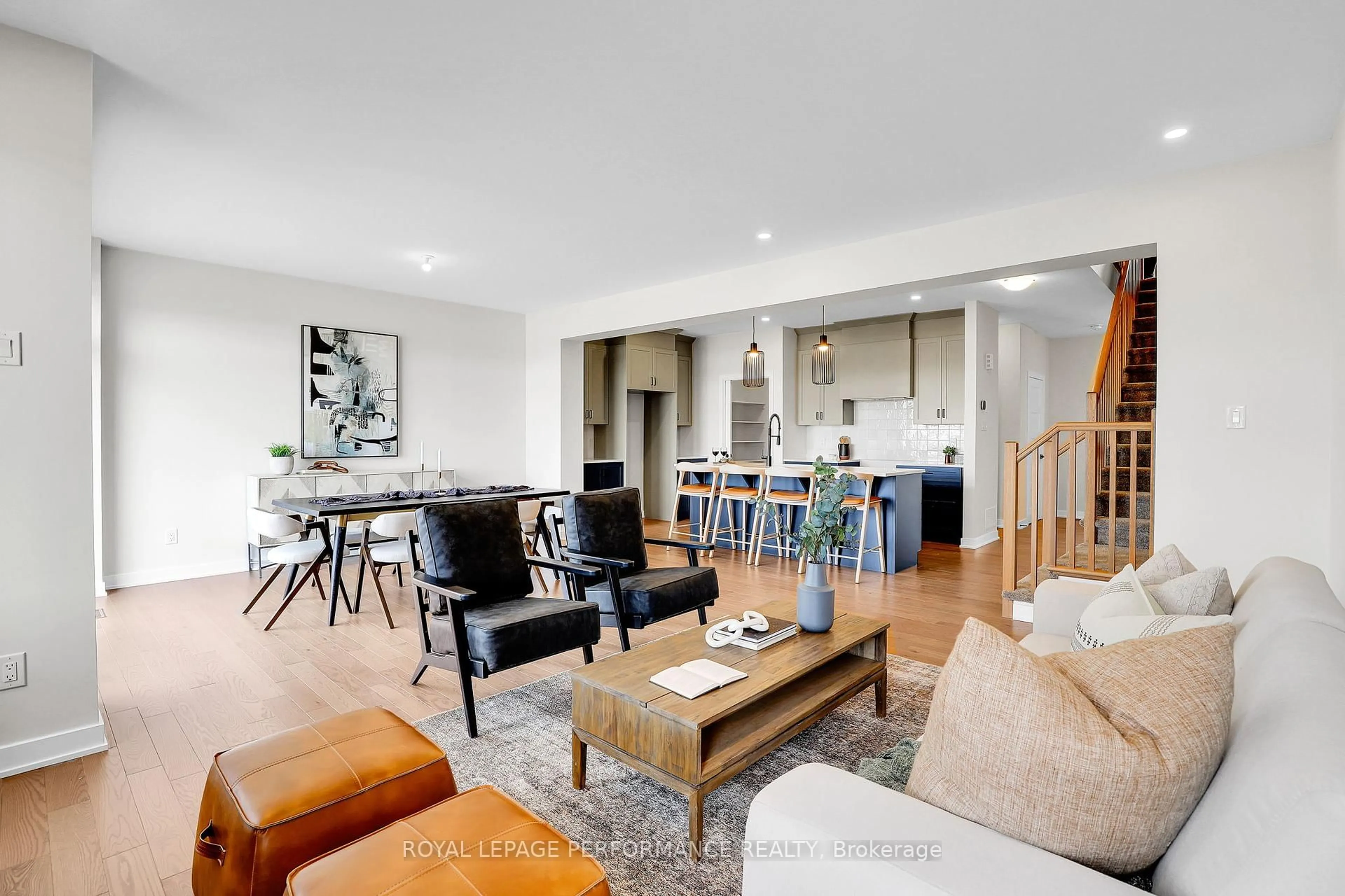 Open concept kitchen, unknown for 556 Paakanaak Ave, Ottawa Ontario K1X 0H4