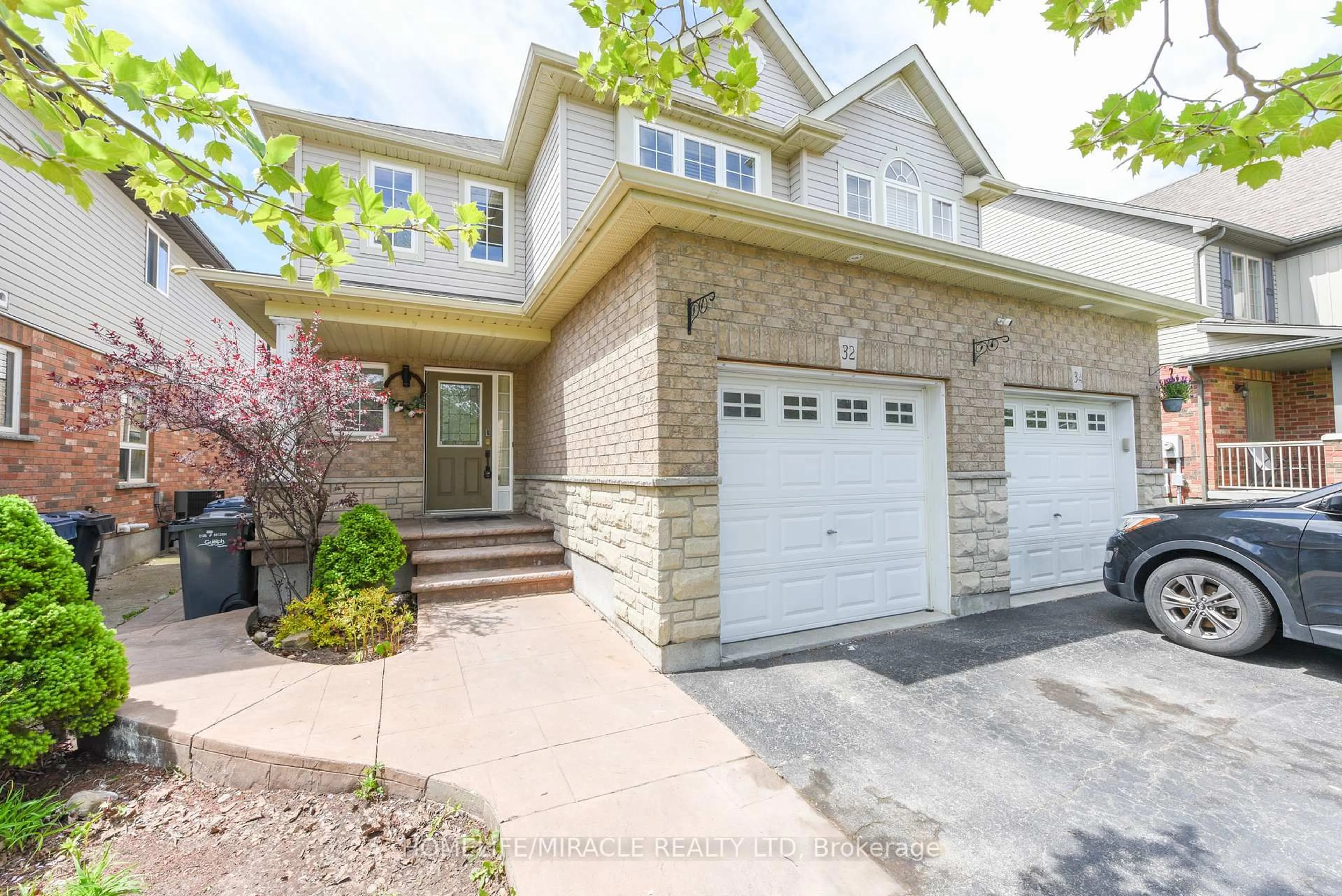 Unknown for 32 Vipond St, Guelph Ontario N1E 0H3
