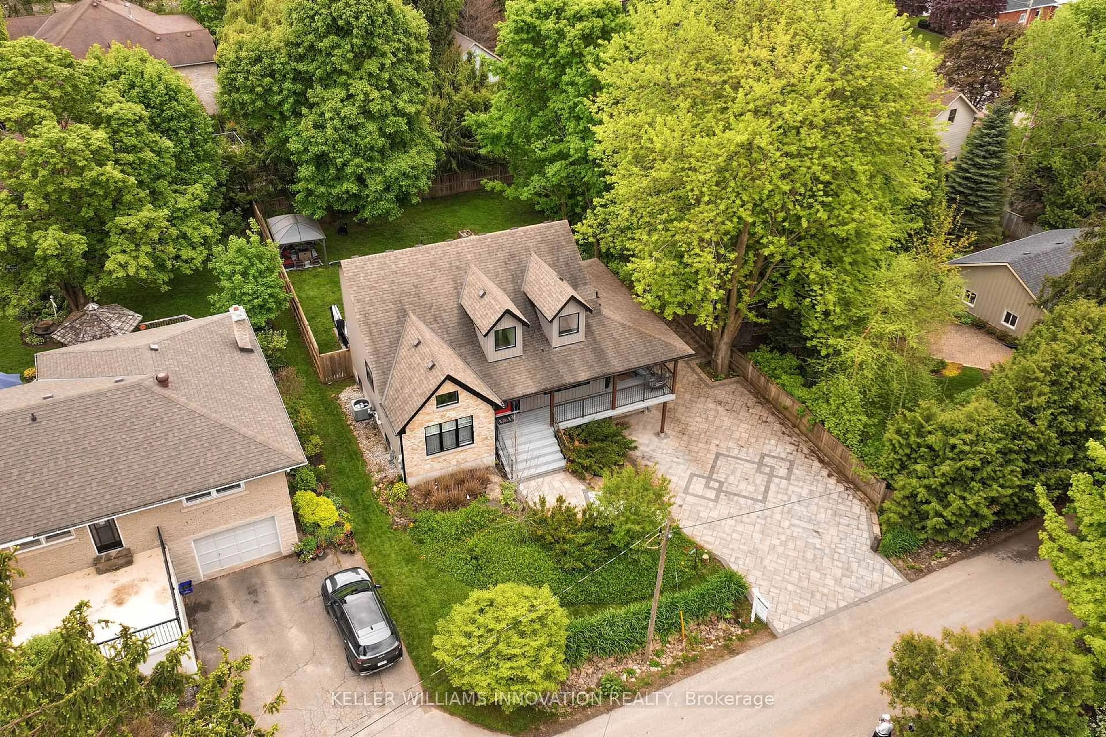 A pic from outside/outdoor area/front of a property/back of a property/a pic from drone, street for 36 Emily St, Centre Wellington Ontario N0B 1S0