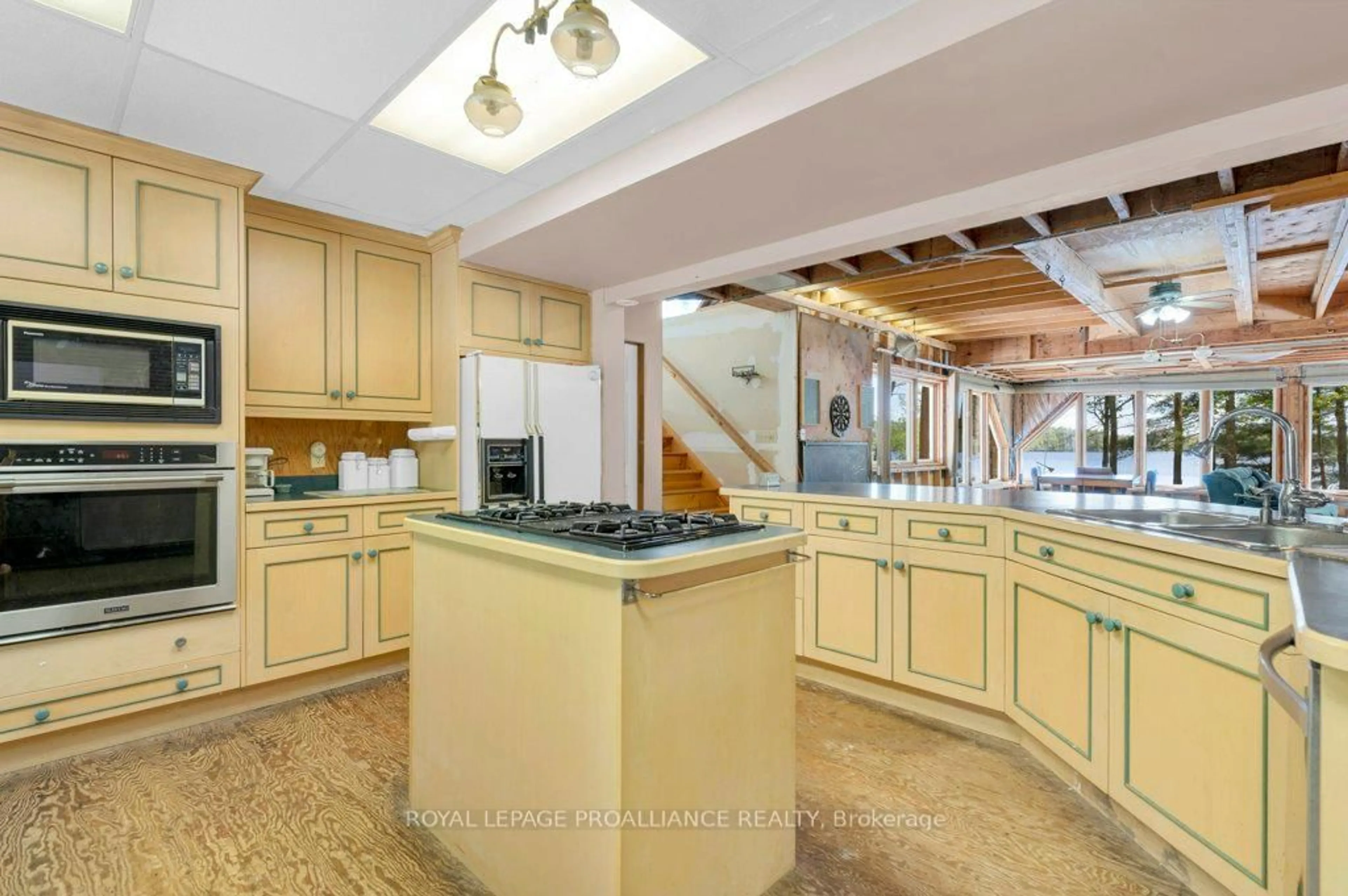 Open concept kitchen, ceramic/tile floor for 276 Sheldrake Lake Rd, Addington Highlands Ontario K0H 2G0