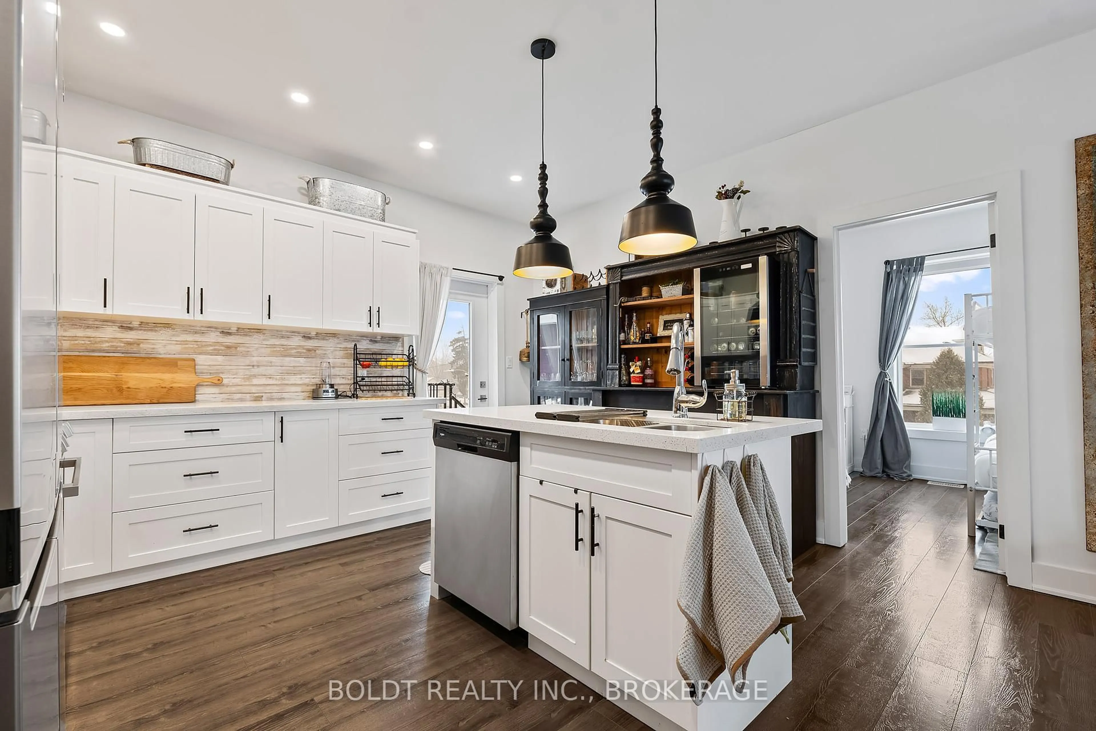 Open concept kitchen, unknown for 3710 Main St #211, Niagara Falls Ontario L2G 6B1