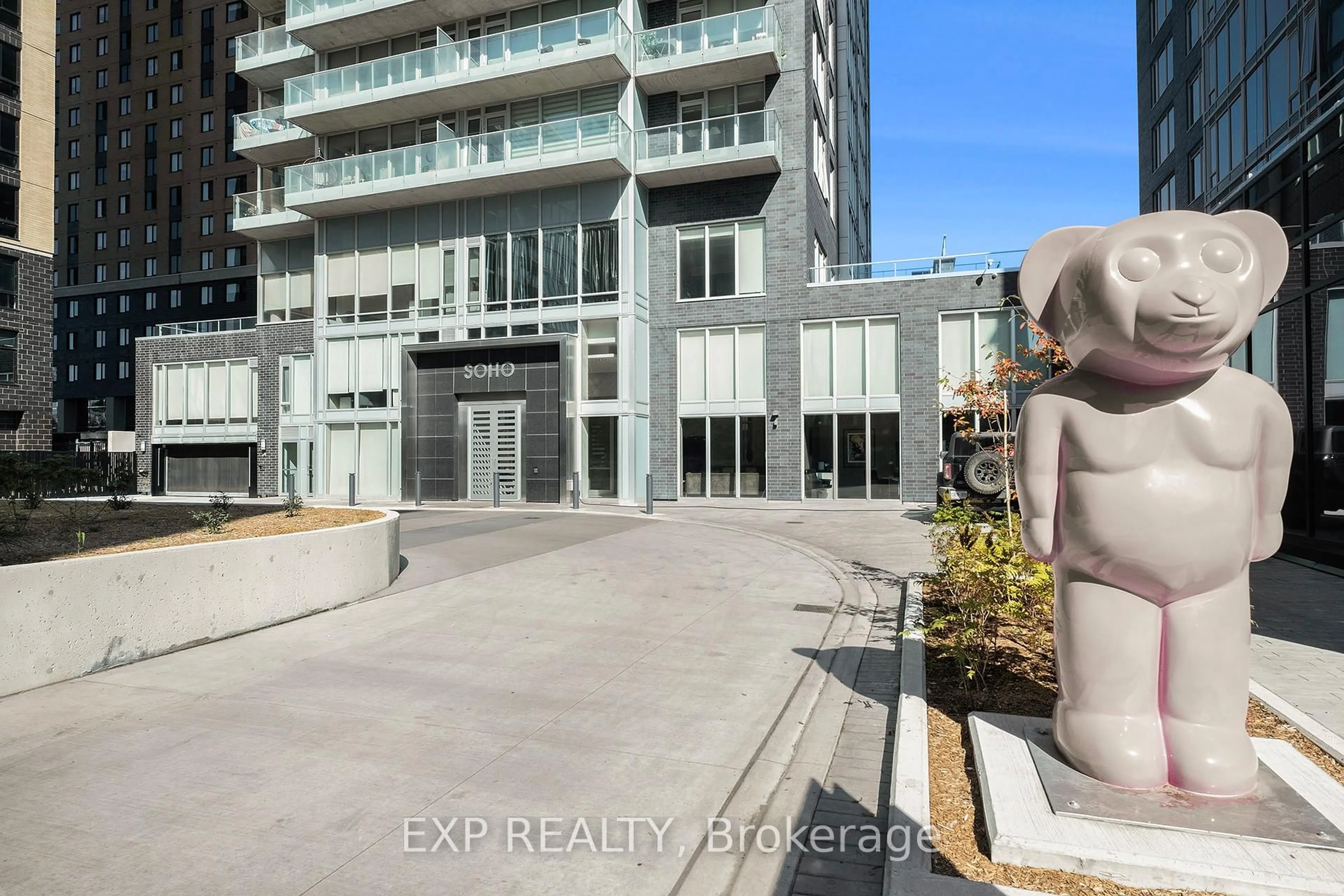 Unknown for 111 Champagne Ave #507, Ottawa Ontario K1S 5V3
