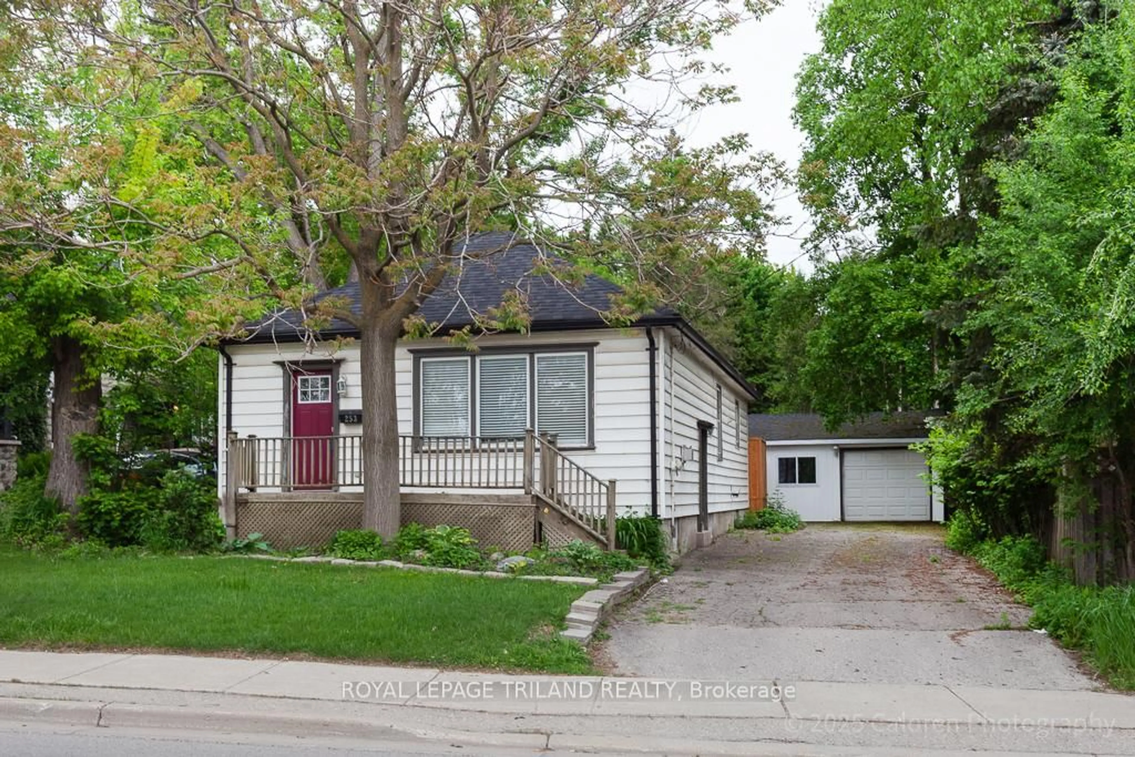 Unknown for 253 Riverside Dr, London North Ontario N6H 1E8