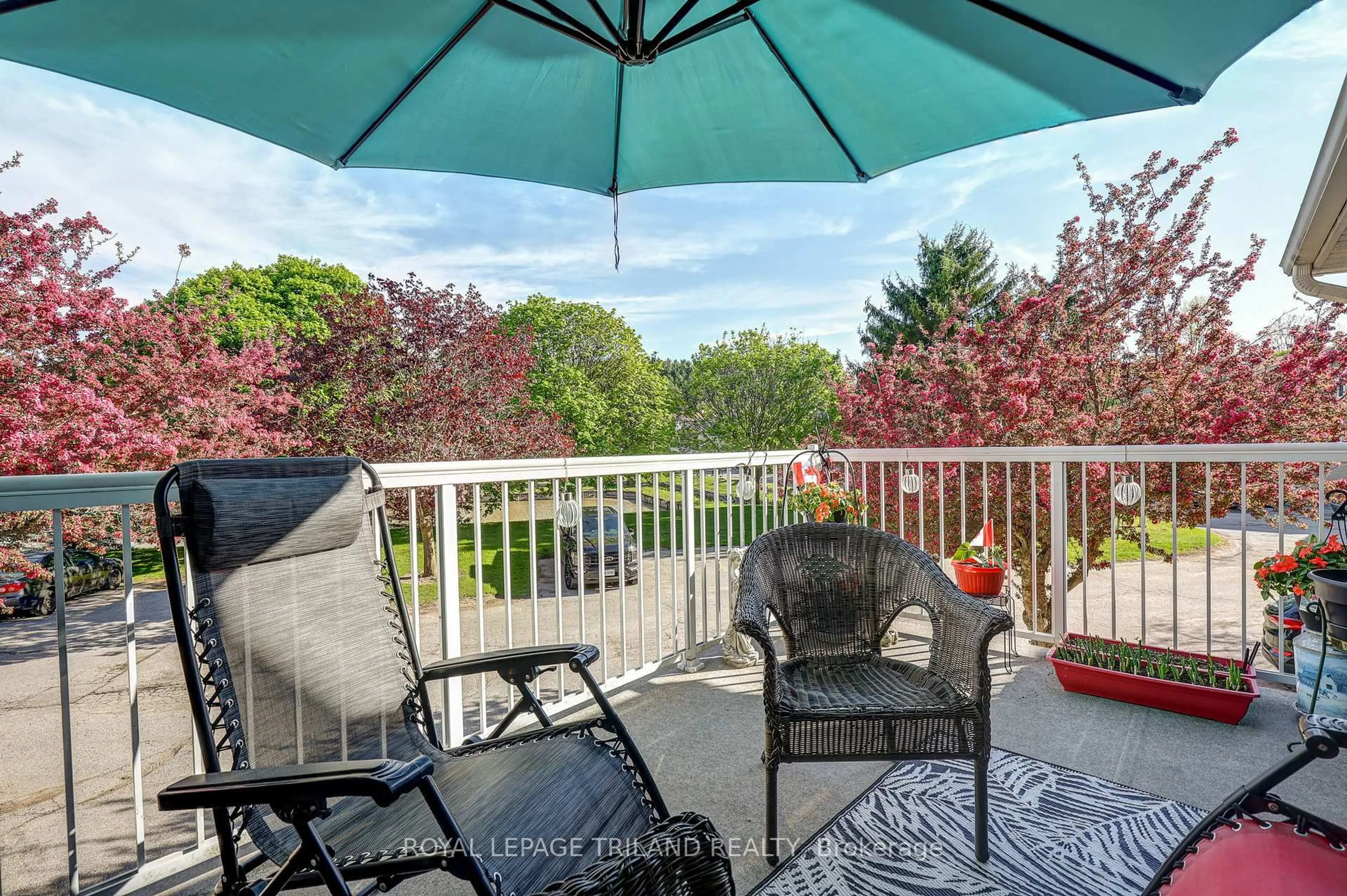 Patio, water/lake/river/ocean view for 301 Carlow Rd #6, Central Elgin Ontario N5L 1B7