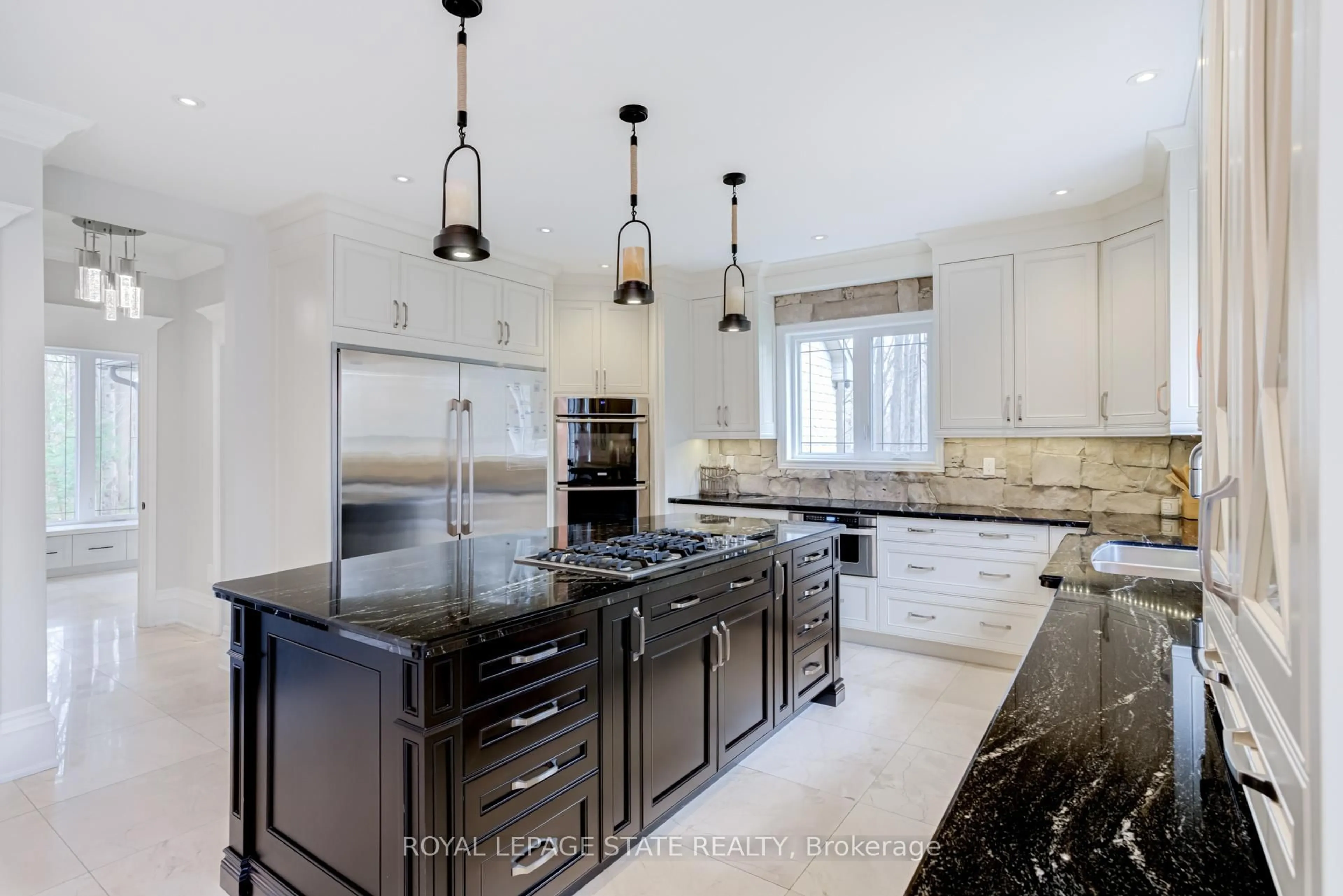 Contemporary kitchen, ceramic/tile floor for 18 Elder Cres, Hamilton Ontario L0R 1R0