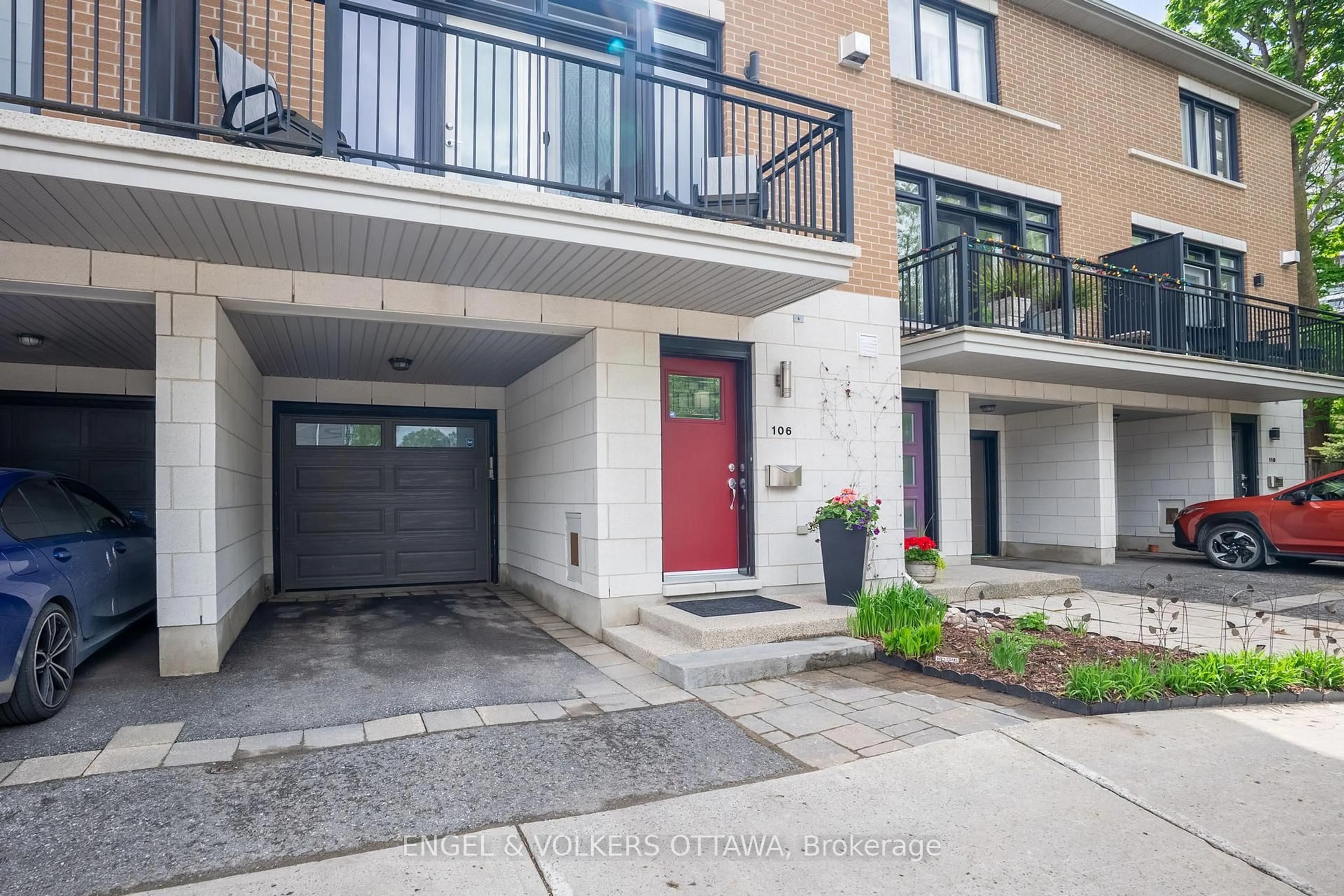 Unknown for 106 Tay St, Ottawa Ontario K2A 4H3