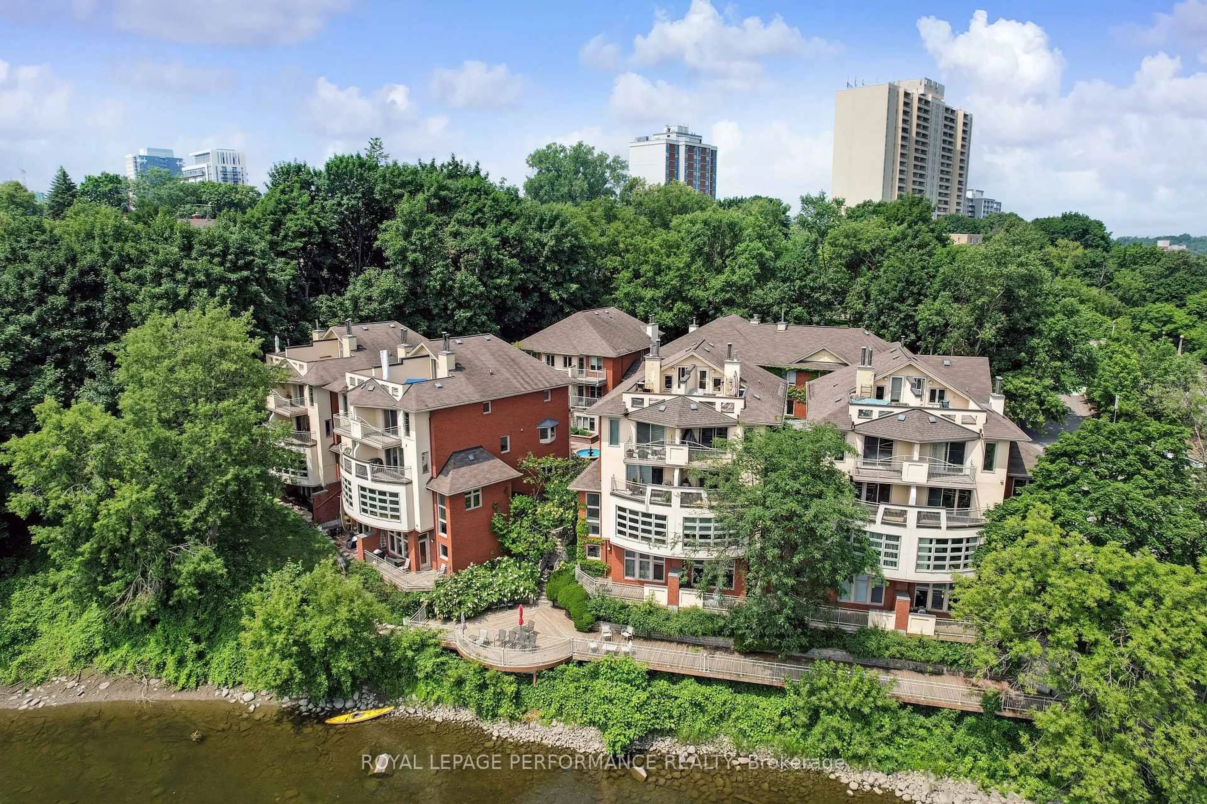 A pic from outside/outdoor area/front of a property/back of a property/a pic from drone, city buildings view from balcony for 250 Fountain Pl #130E, Ottawa Ontario K1N 9N7