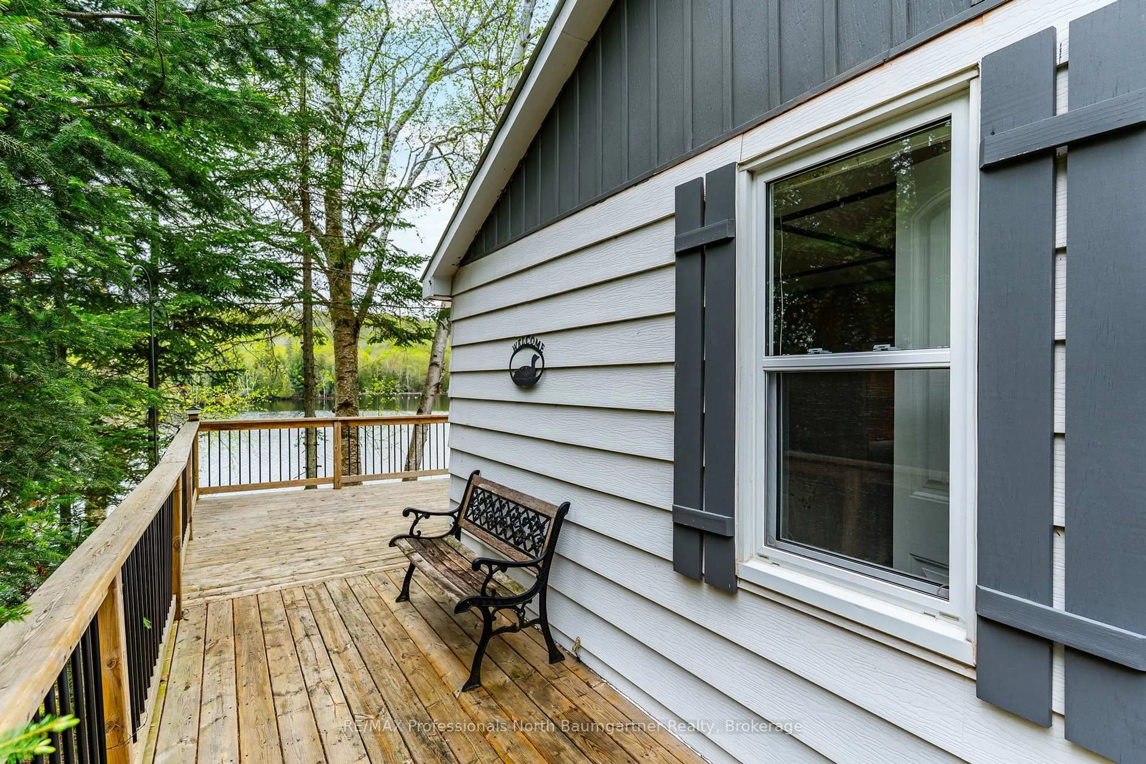 Patio, water/lake/river/ocean view for 1004 Wilson Heights Tr, Dysart et al Ontario K0M 1S0