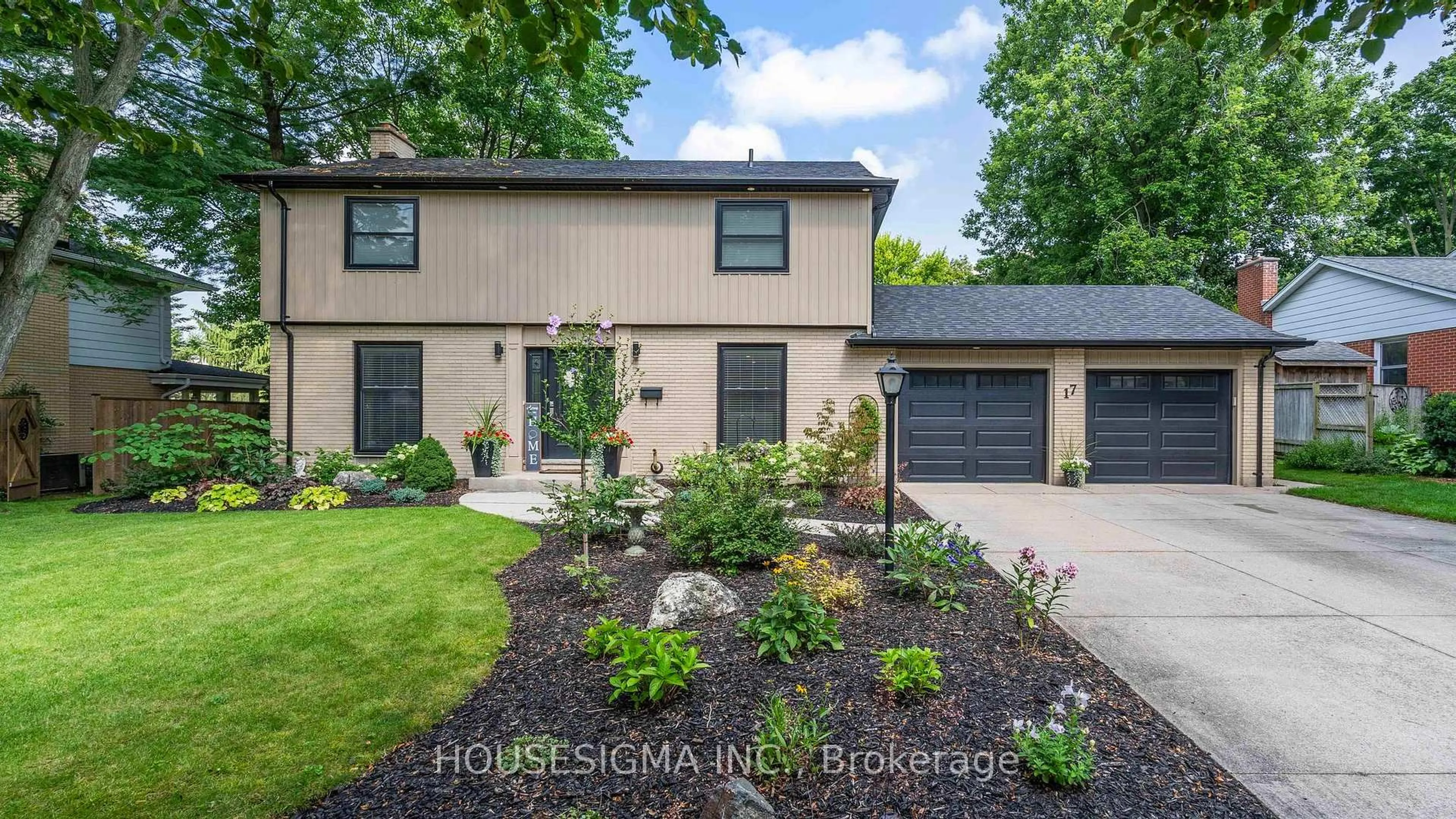 Home with brick exterior material, street for 17 Hunt Village Cres, London North Ontario N6H 4A2