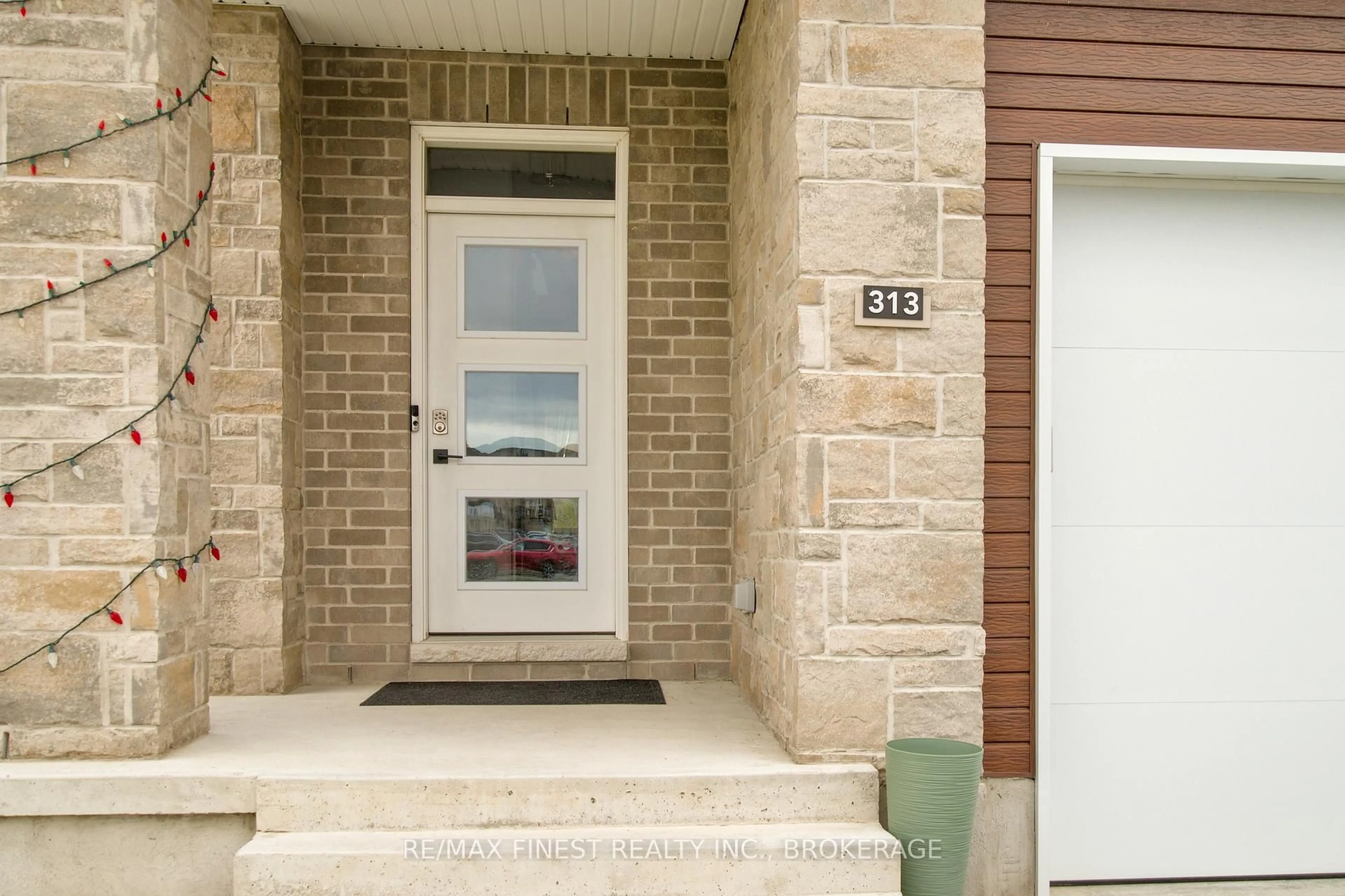 Home with brick exterior material, street for 313 Pratt Dr, Loyalist Ontario K7N 0E8