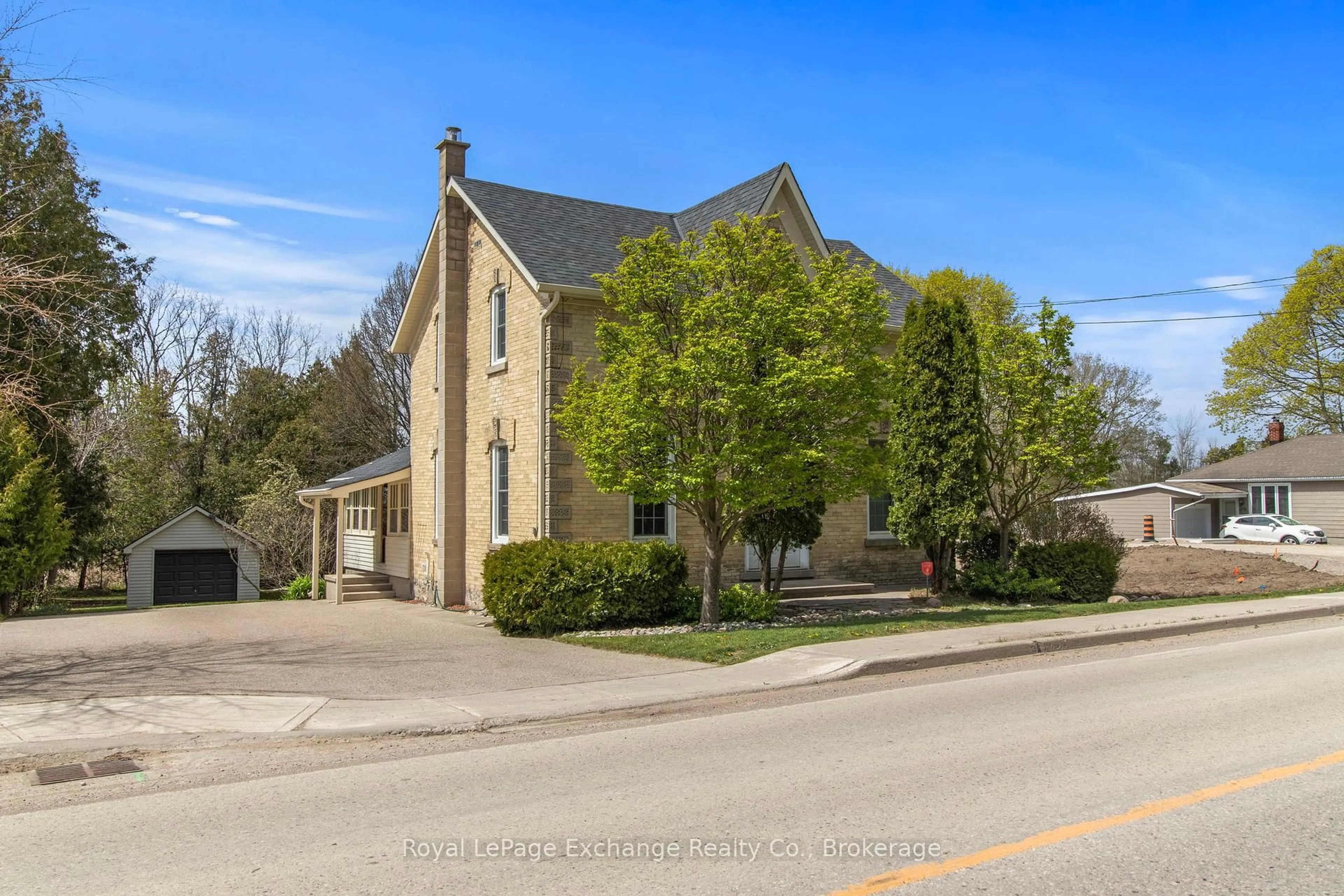 Unknown for 1180 QUEEN St, Kincardine Ontario N2Z 1G5
