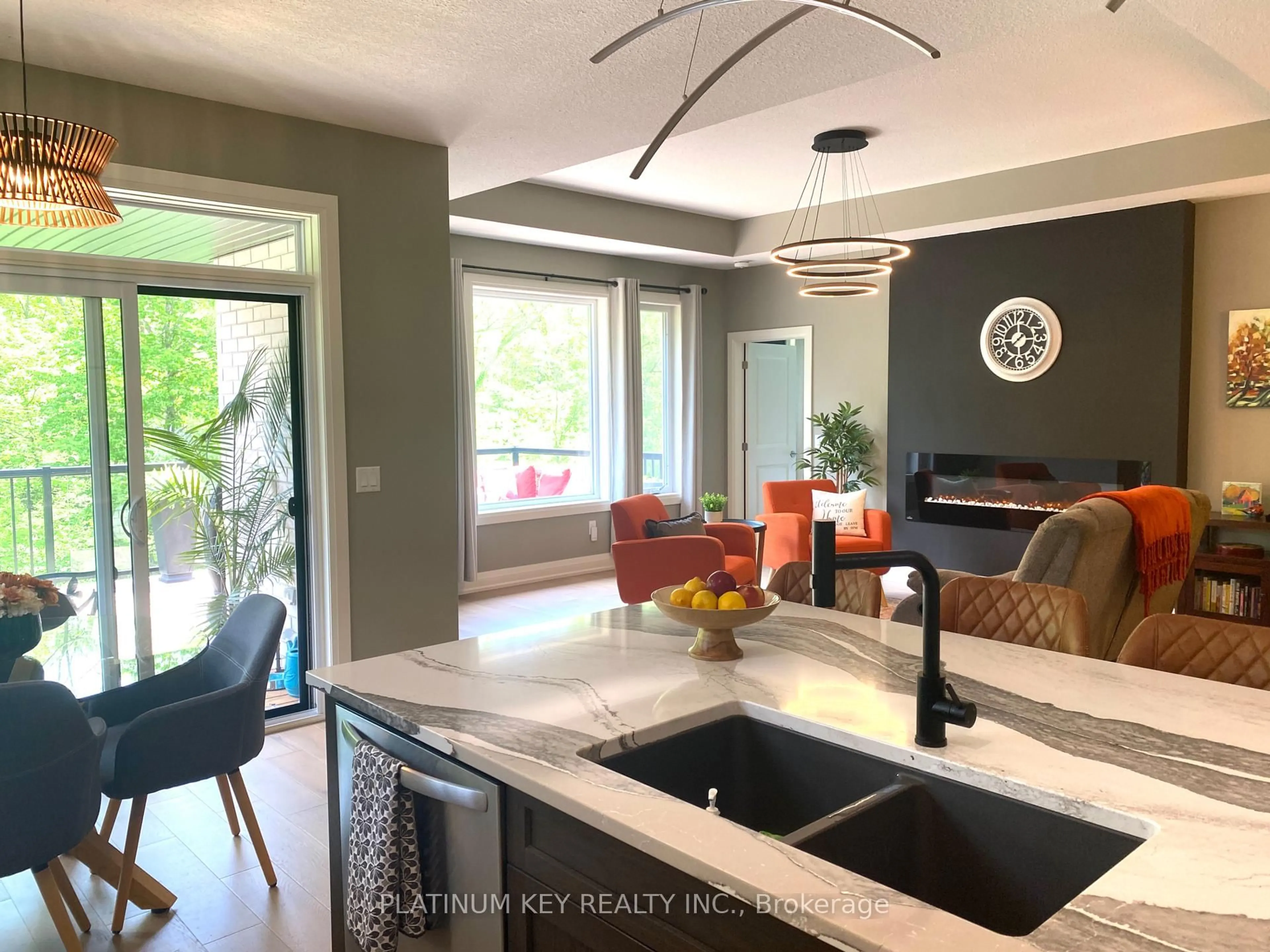 Open concept kitchen, ceramic/tile floor for 2119 Lockwood Cres, Strathroy-Caradoc Ontario N0L 1W0