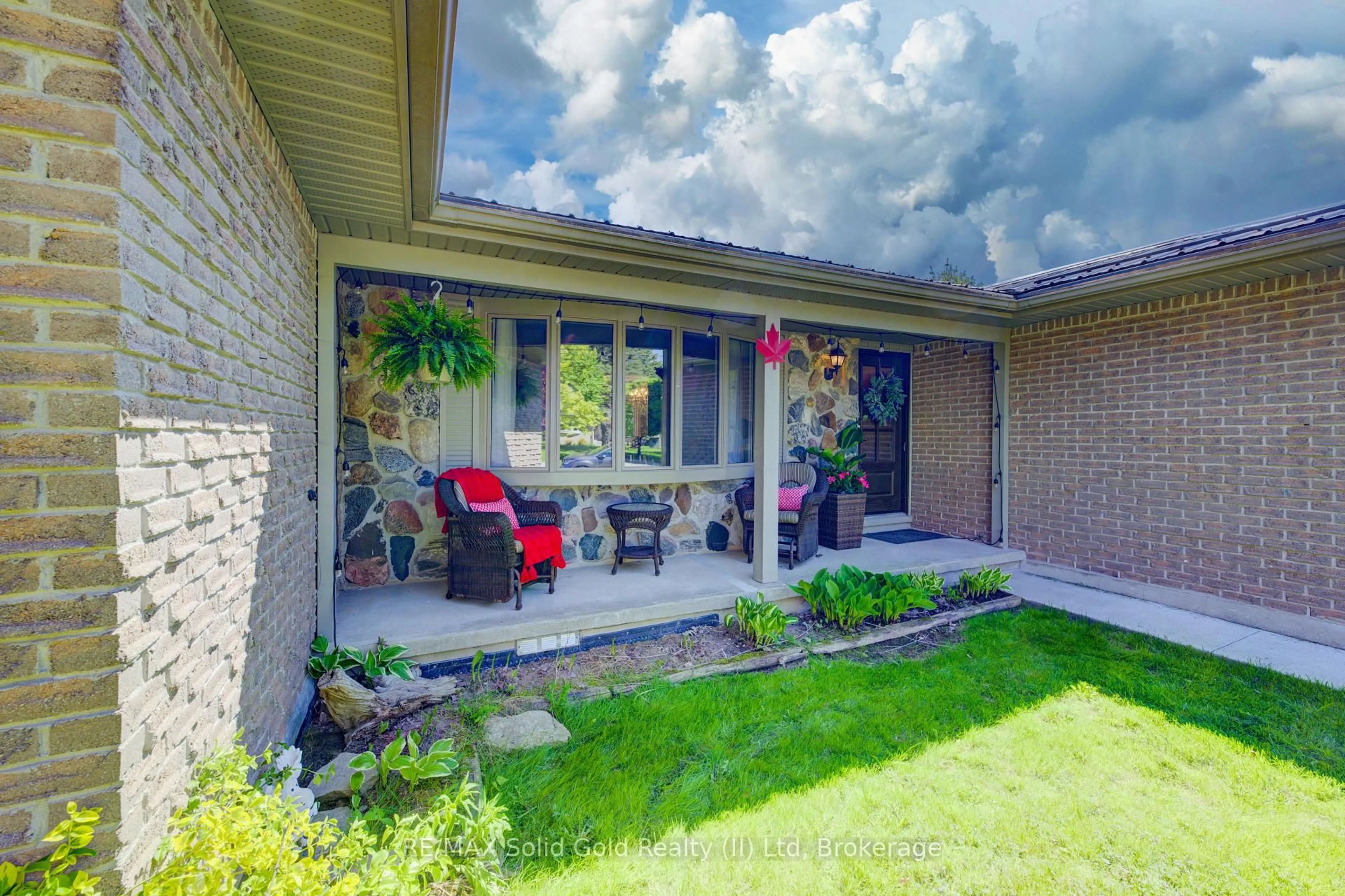 Unknown for 1076 Henry St, Wellesley Ontario N0B 2T0