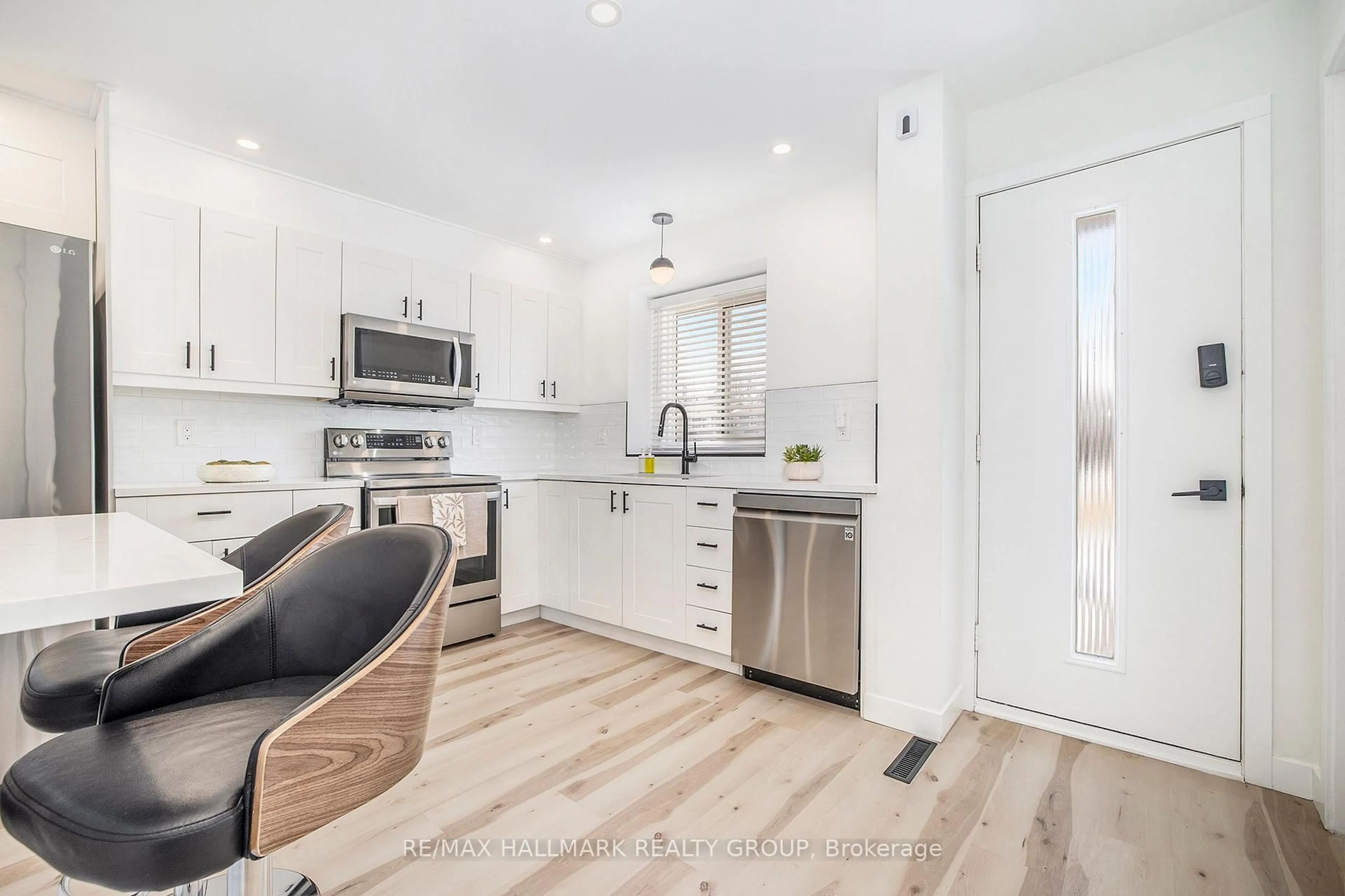 Open concept kitchen, unknown for 97 Pickford Dr, Ottawa Ontario K2L 2C2