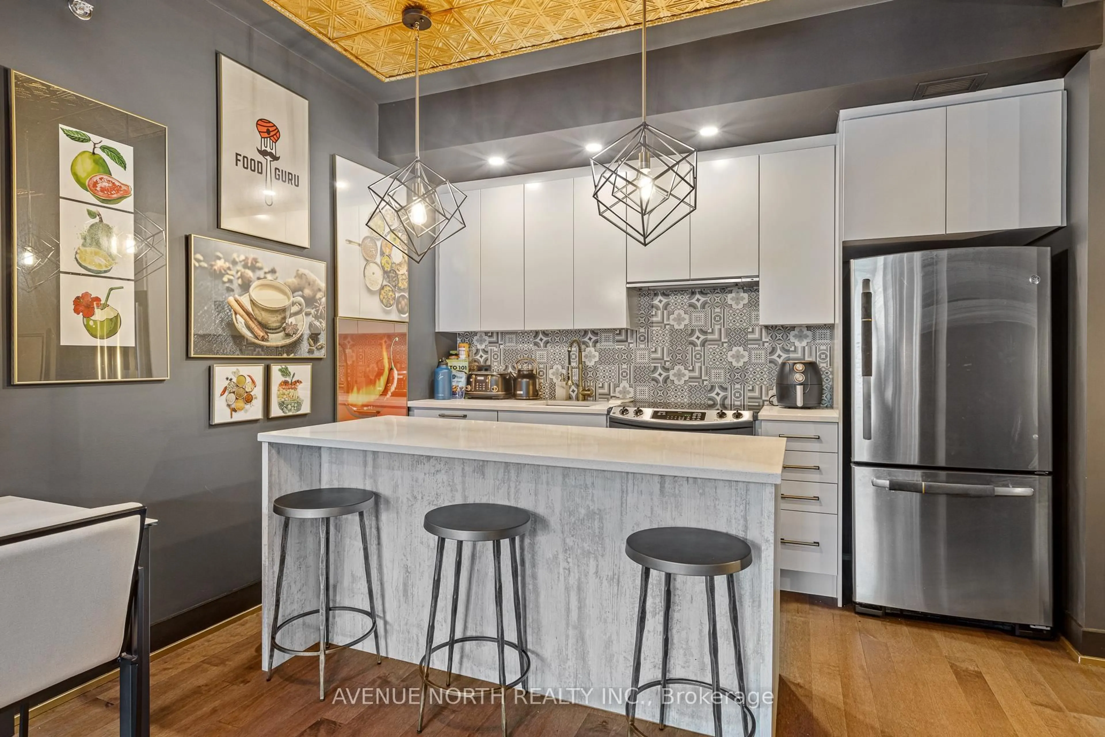 Contemporary kitchen, unknown for 108 Richmond Rd #407, Ottawa Ontario K1Z 0B2