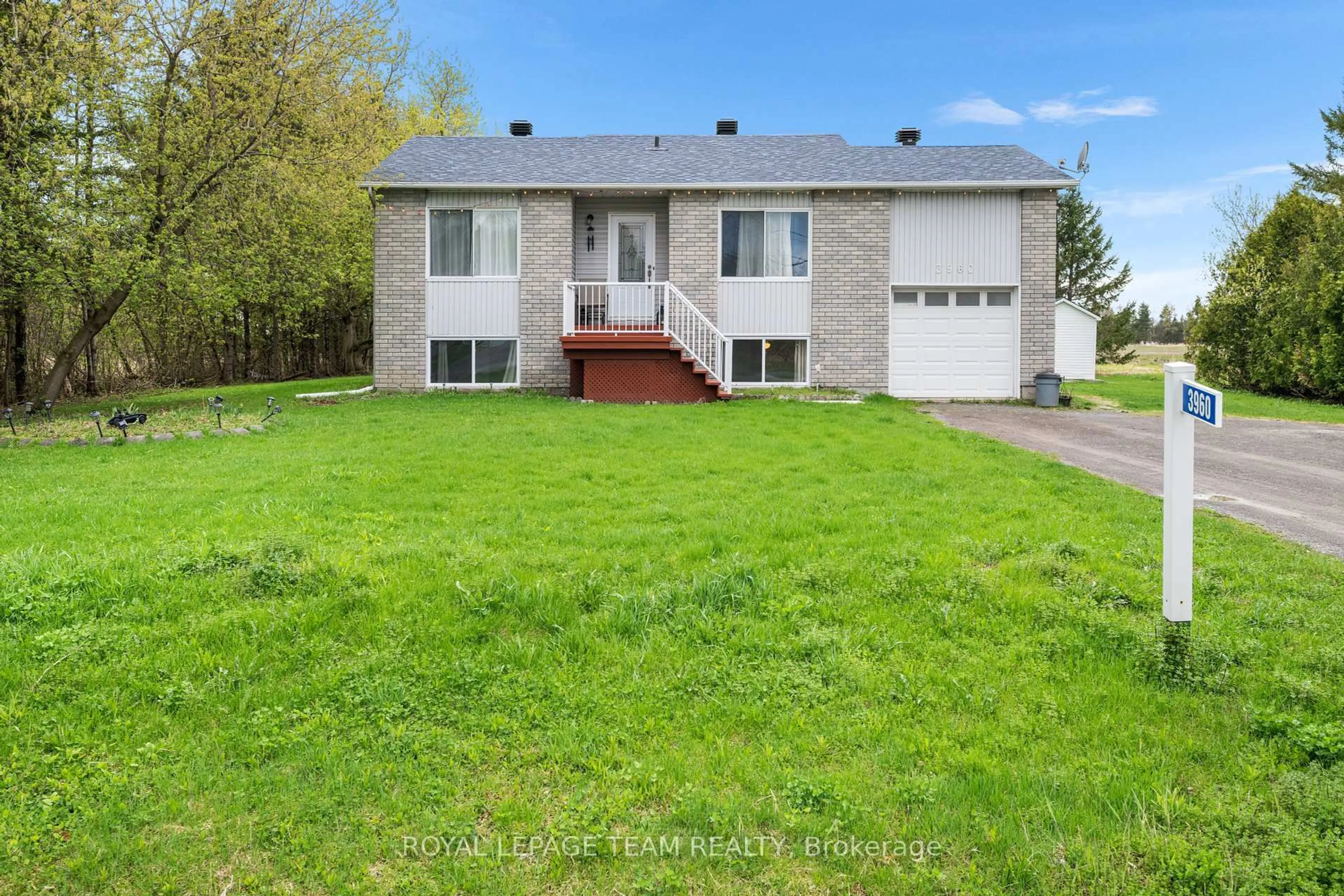 Home with vinyl exterior material, street for 3960 Drouin Rd, Clarence-Rockland Ontario K0A 2A0