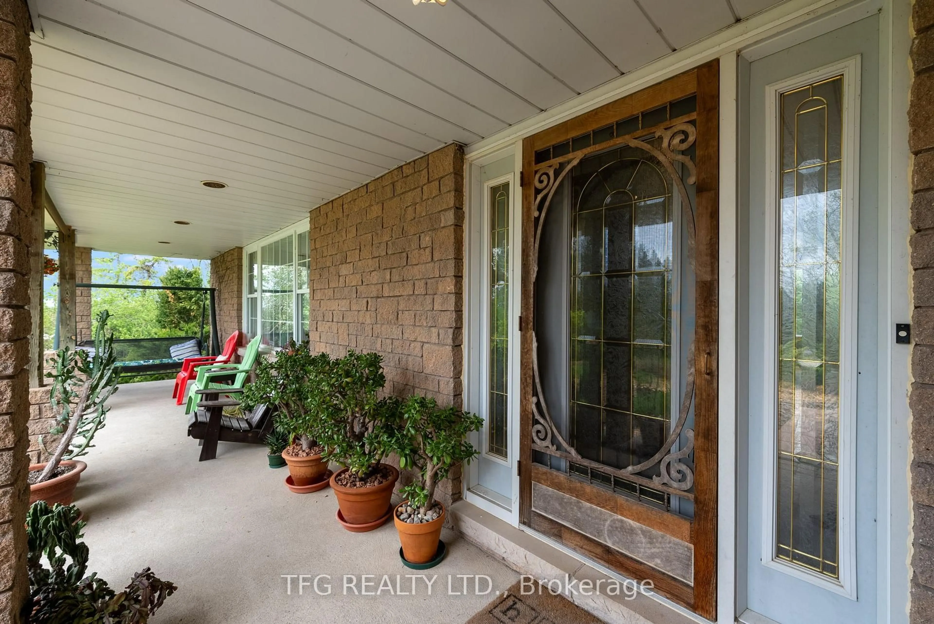 Indoor entryway for 41 Grandview Dr, Kawartha Lakes Ontario K0L 2W0