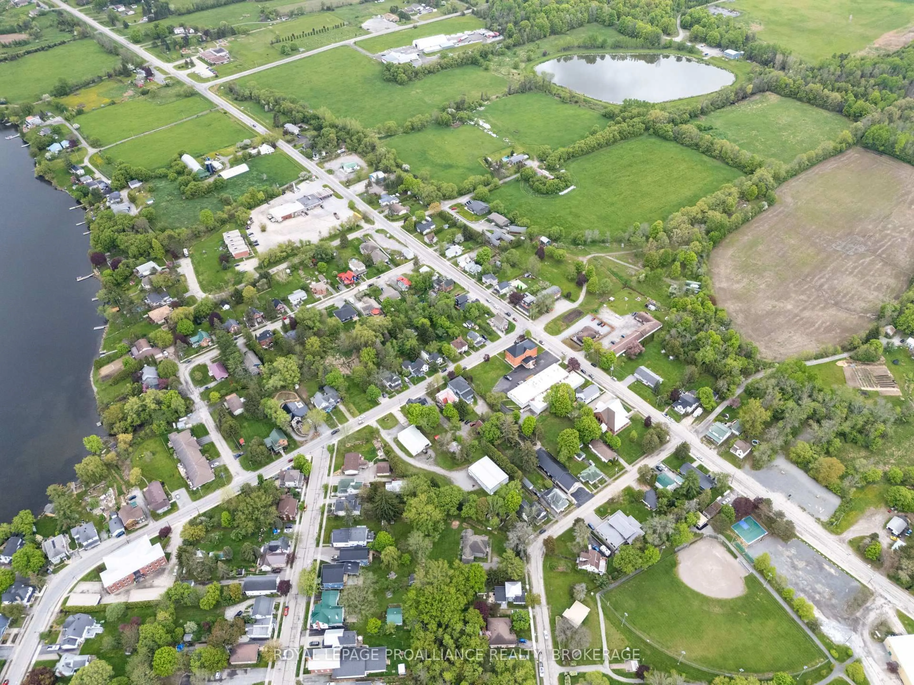 A pic from outside/outdoor area/front of a property/back of a property/a pic from drone, street for 26 Rideau St, Westport Ontario K0G 1X0