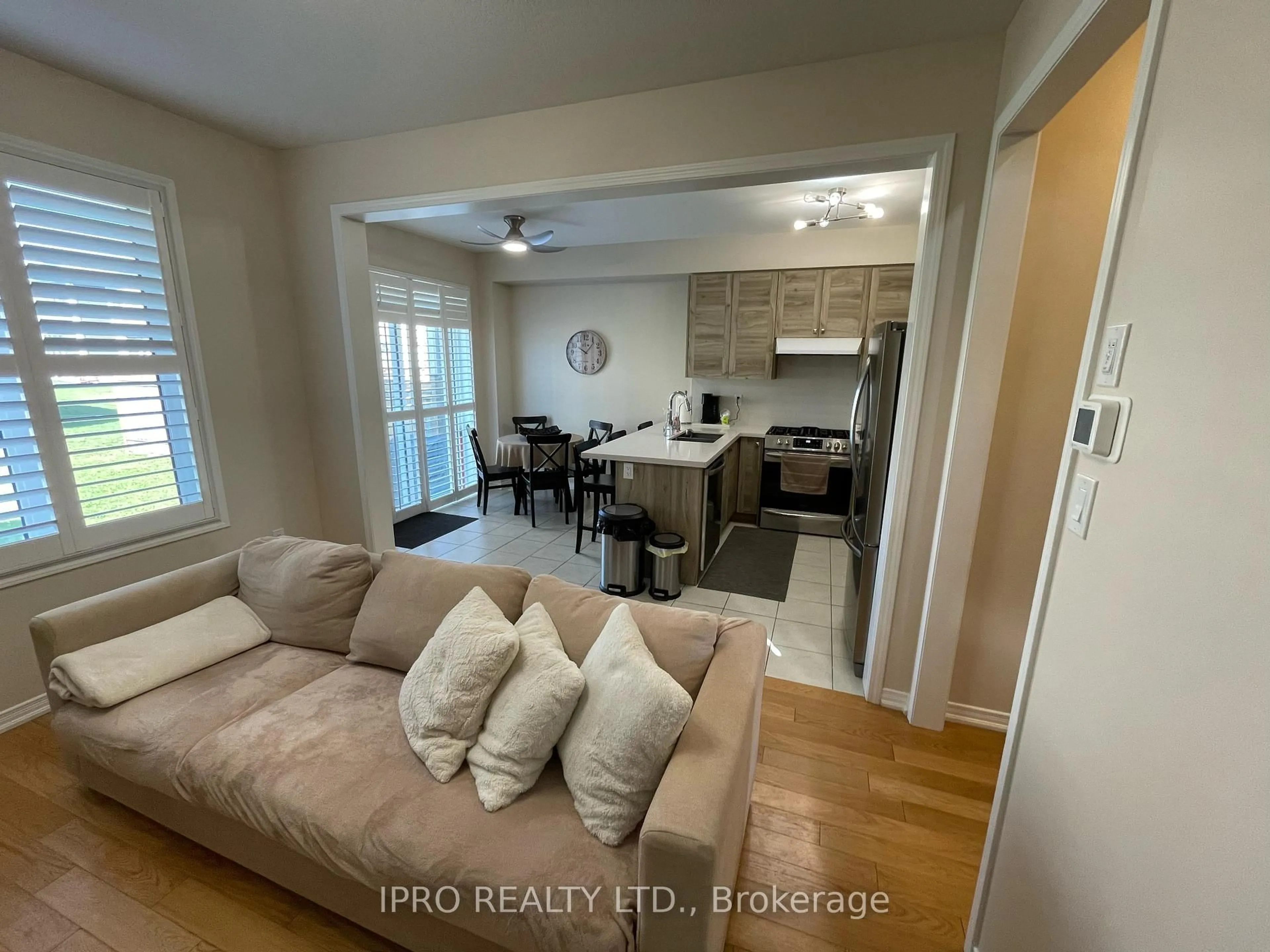 Living room with furniture, unknown for 48 Witteveen Dr, Brant Ontario N3T 0S3