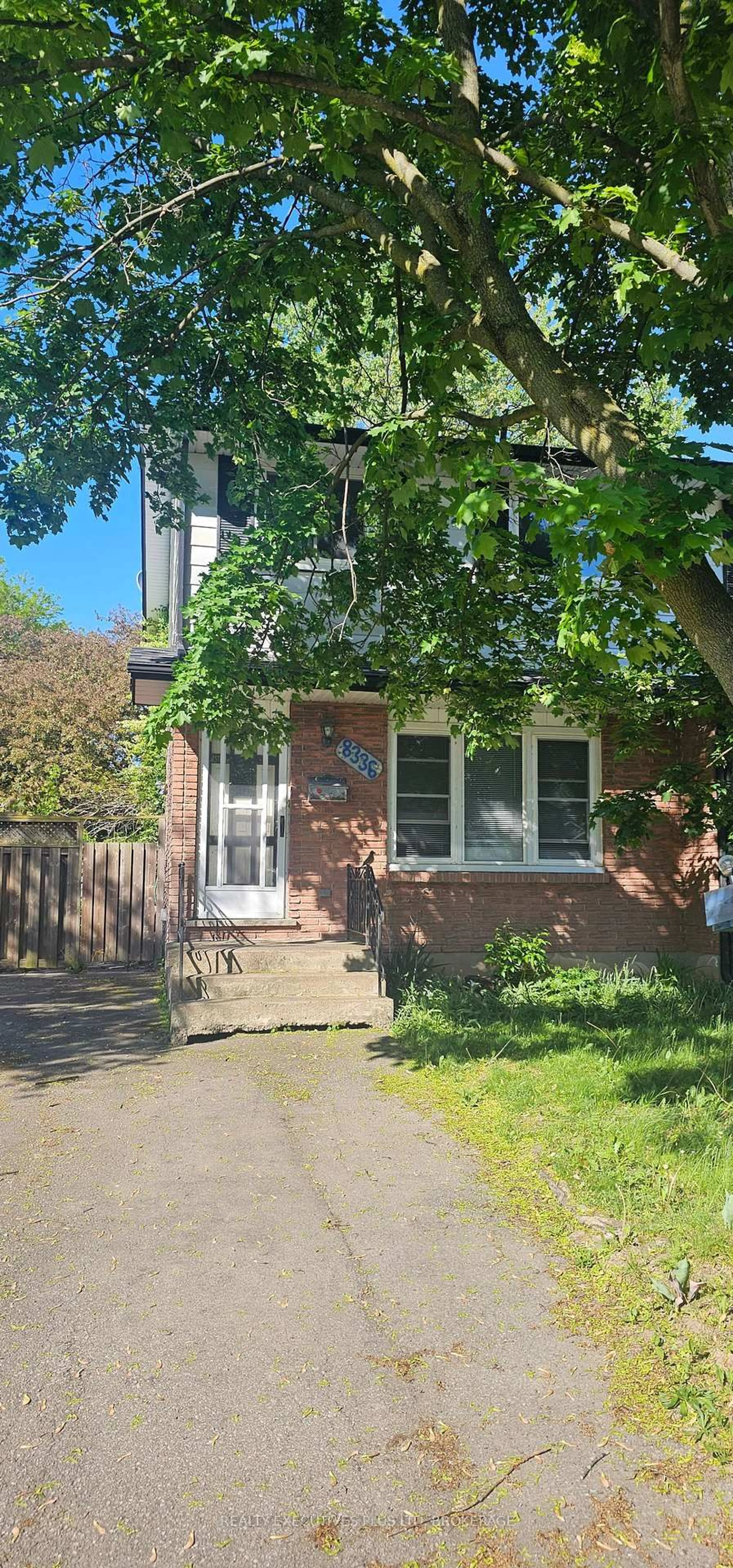 Home with brick exterior material, street for 8336 Lamont Ave, Niagara Falls Ontario L2G 6V8