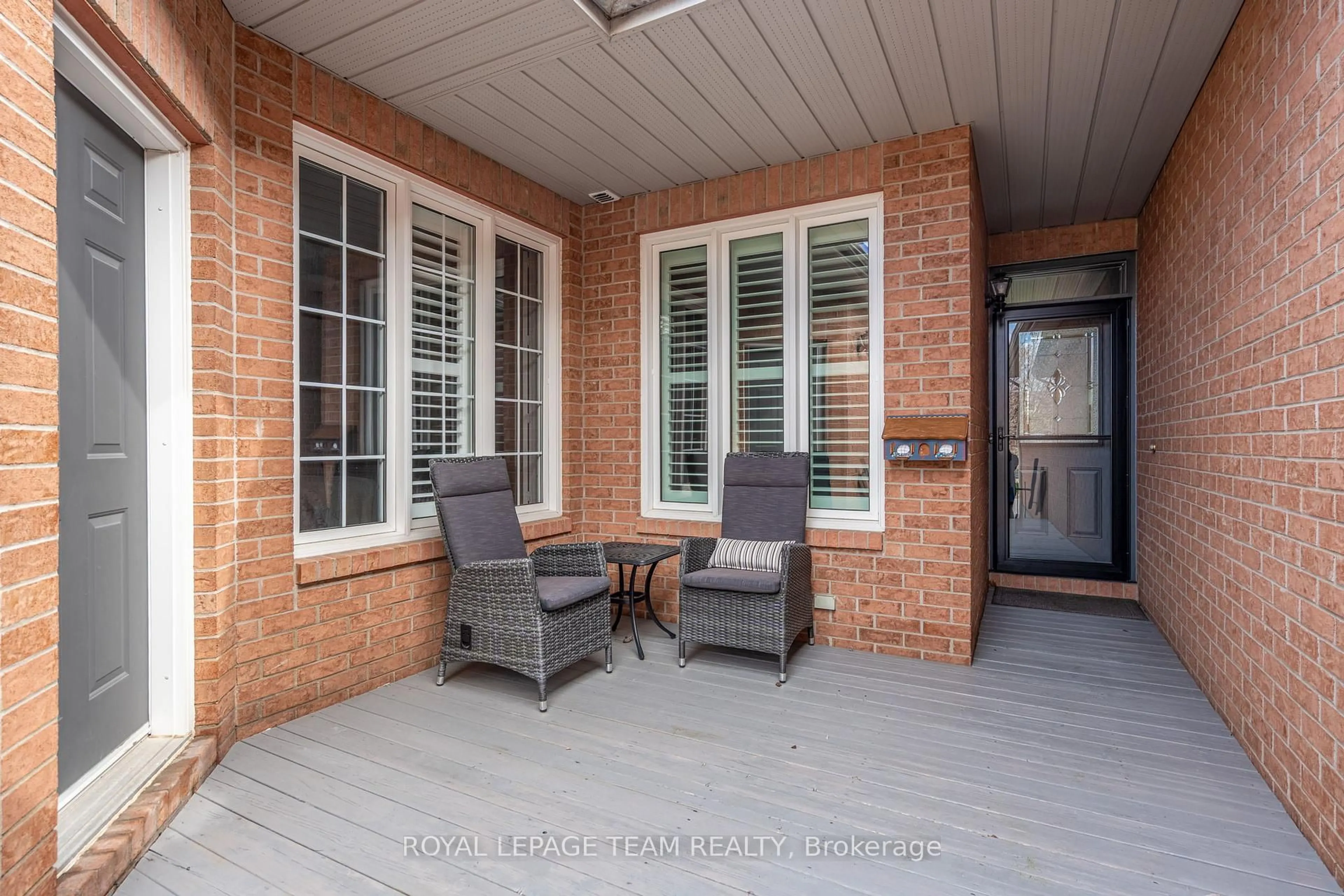 Patio, street for 13 Eileen Cres, Stittsville Ontario K2S 1M3
