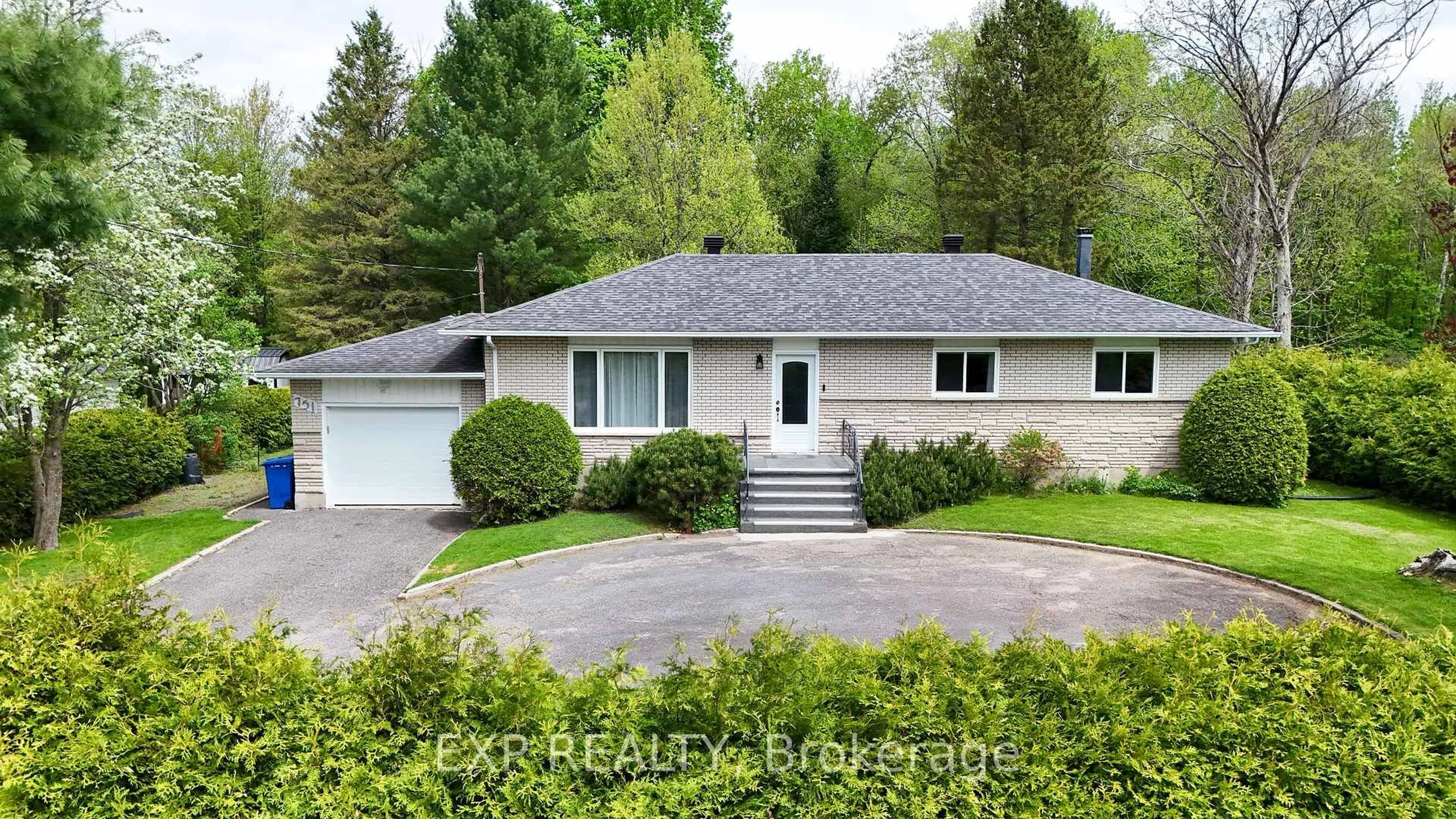 Home with vinyl exterior material, street for 751 Pattee Rd, Champlain Ontario K6A 2R2