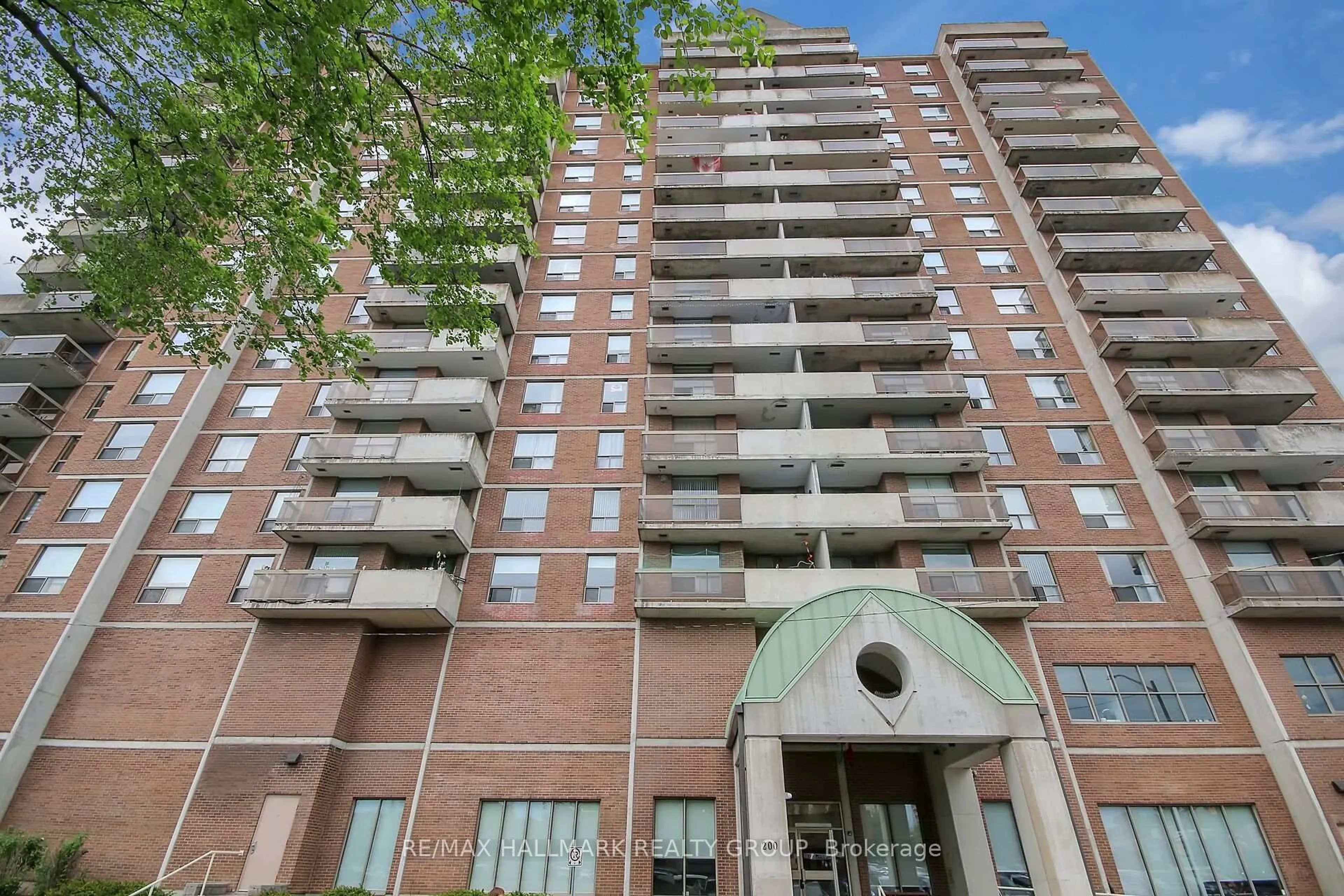 Unknown for 200 Lafontaine Ave #1006, Ottawa Ontario K1L 8K8