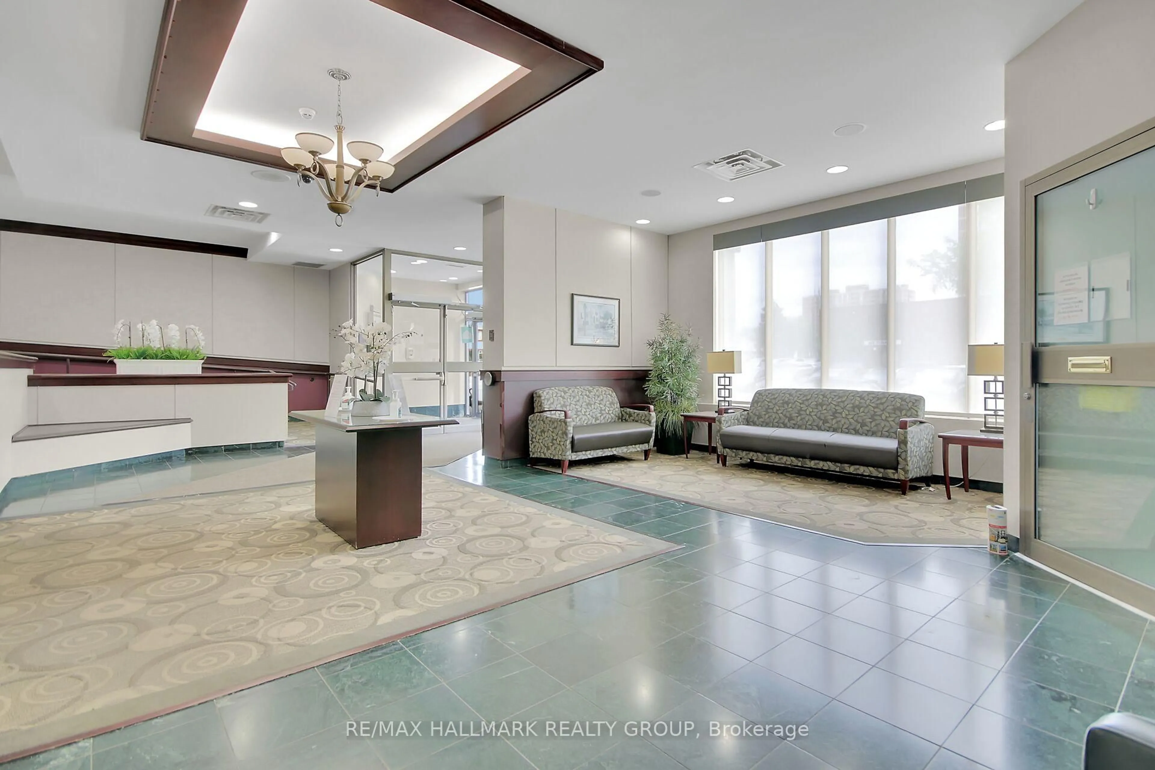 Lobby for 200 Lafontaine Ave #1006, Ottawa Ontario K1L 8K8