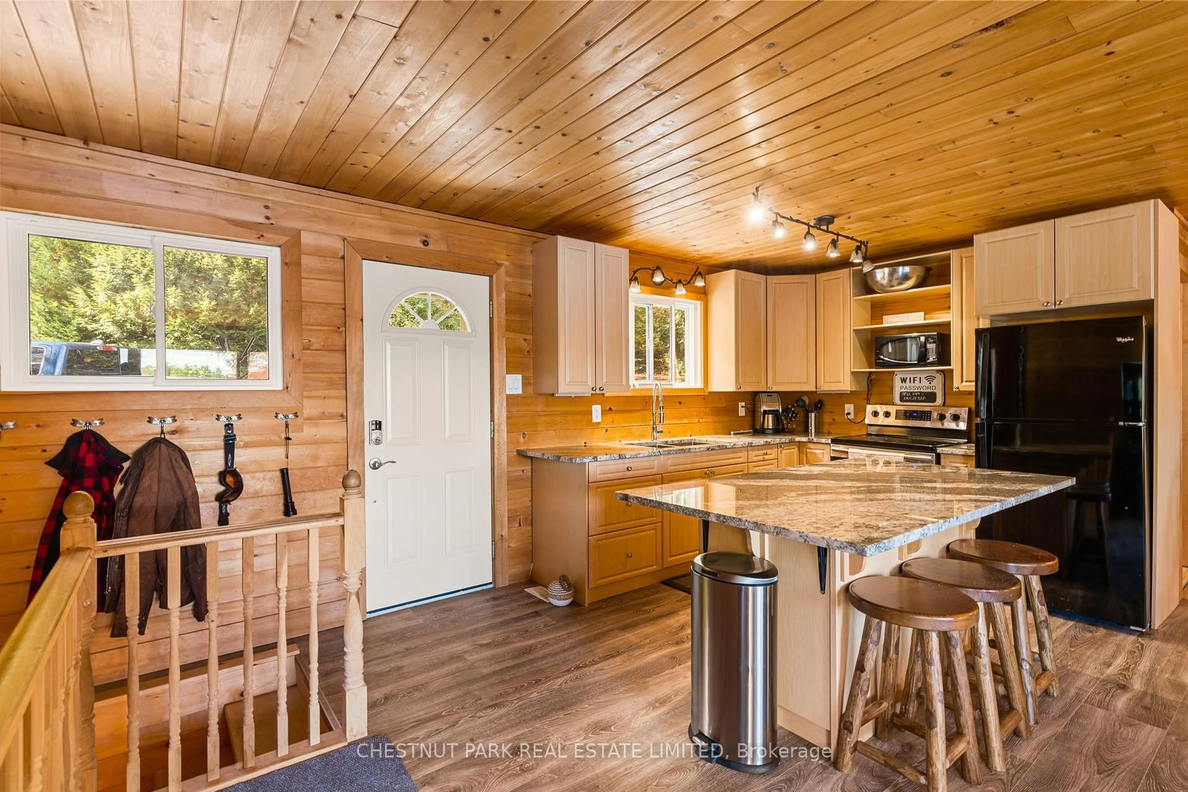 Open concept kitchen, unknown for 1060 Inawendawin Rd, Lake of Bays Ontario P0A 1E0
