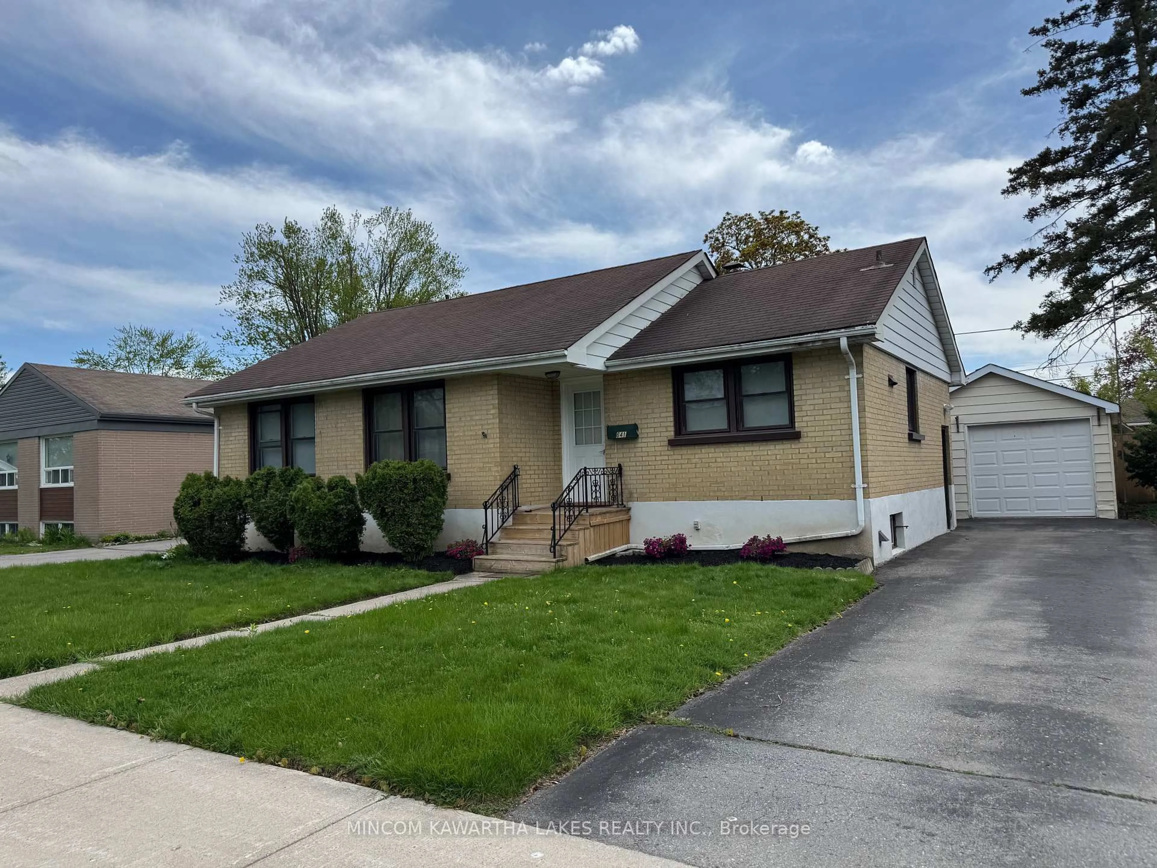 Home with vinyl exterior material, street for 641 Harold Dr, Peterborough South Ontario K9J 3X9