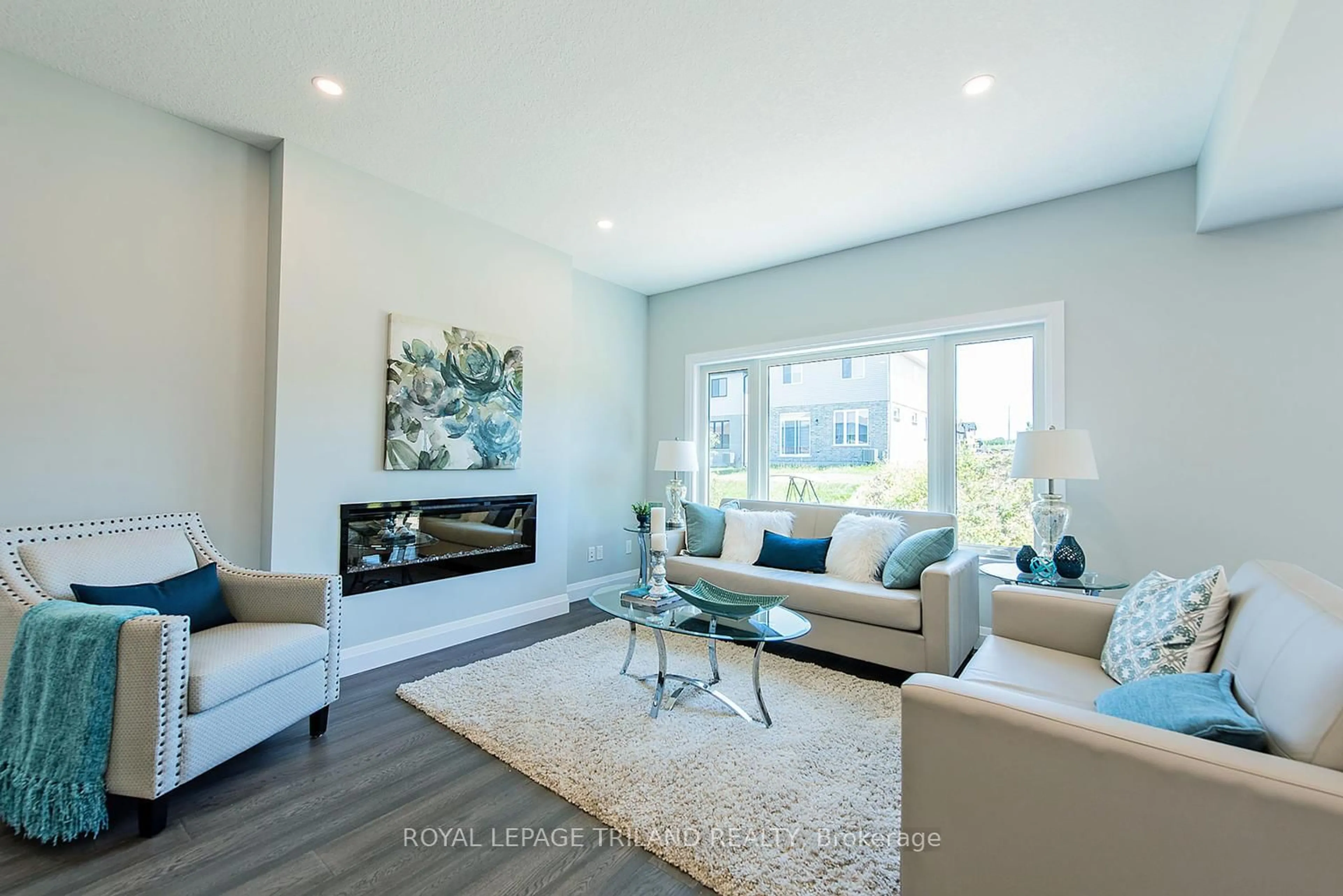 Living room with furniture, unknown for 2567 Constance Ave, London South Ontario N6M 0G6