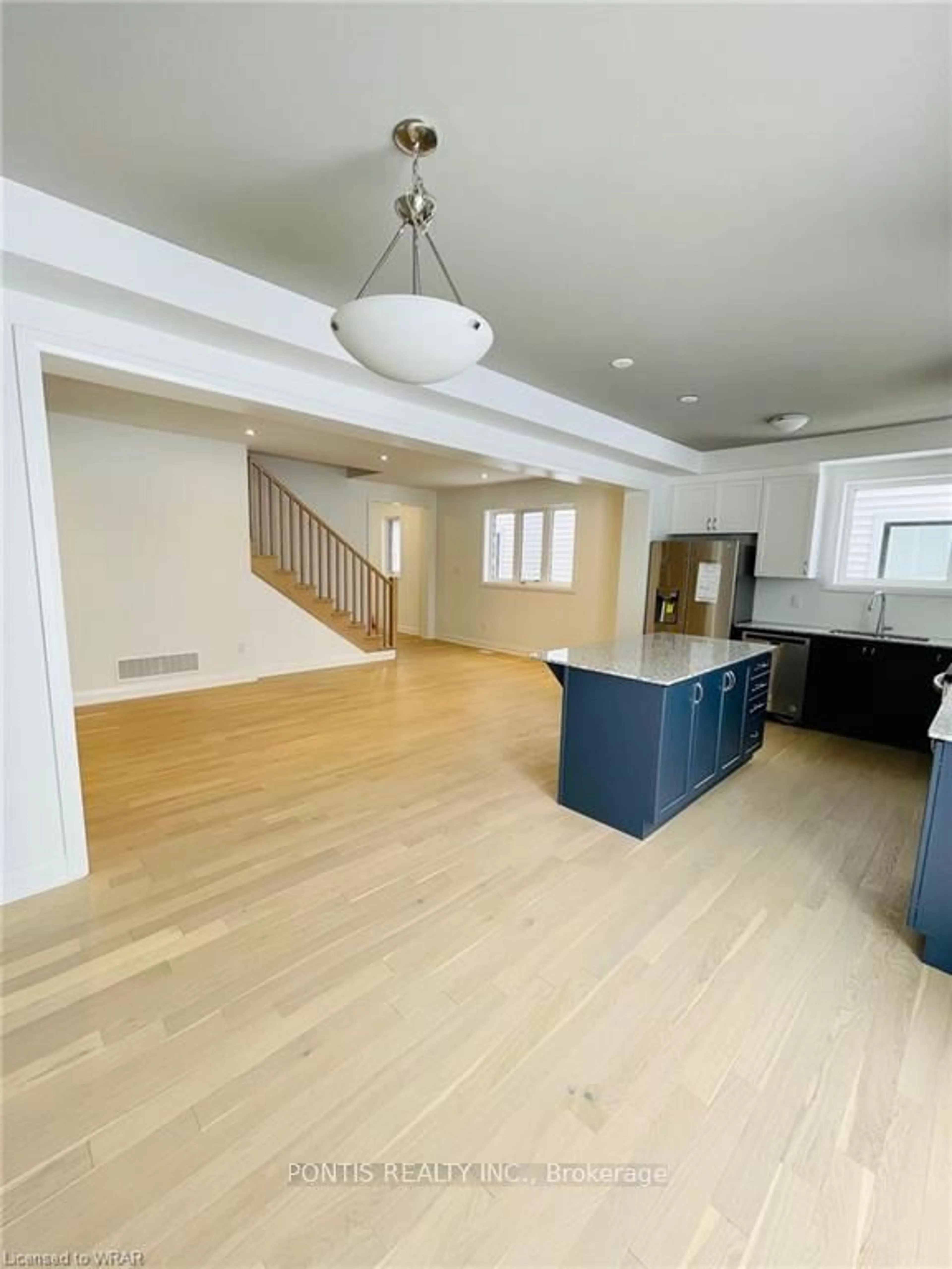 Open concept kitchen, unknown for 18 SAXONY St, Kitchener Ontario N2R 0S3