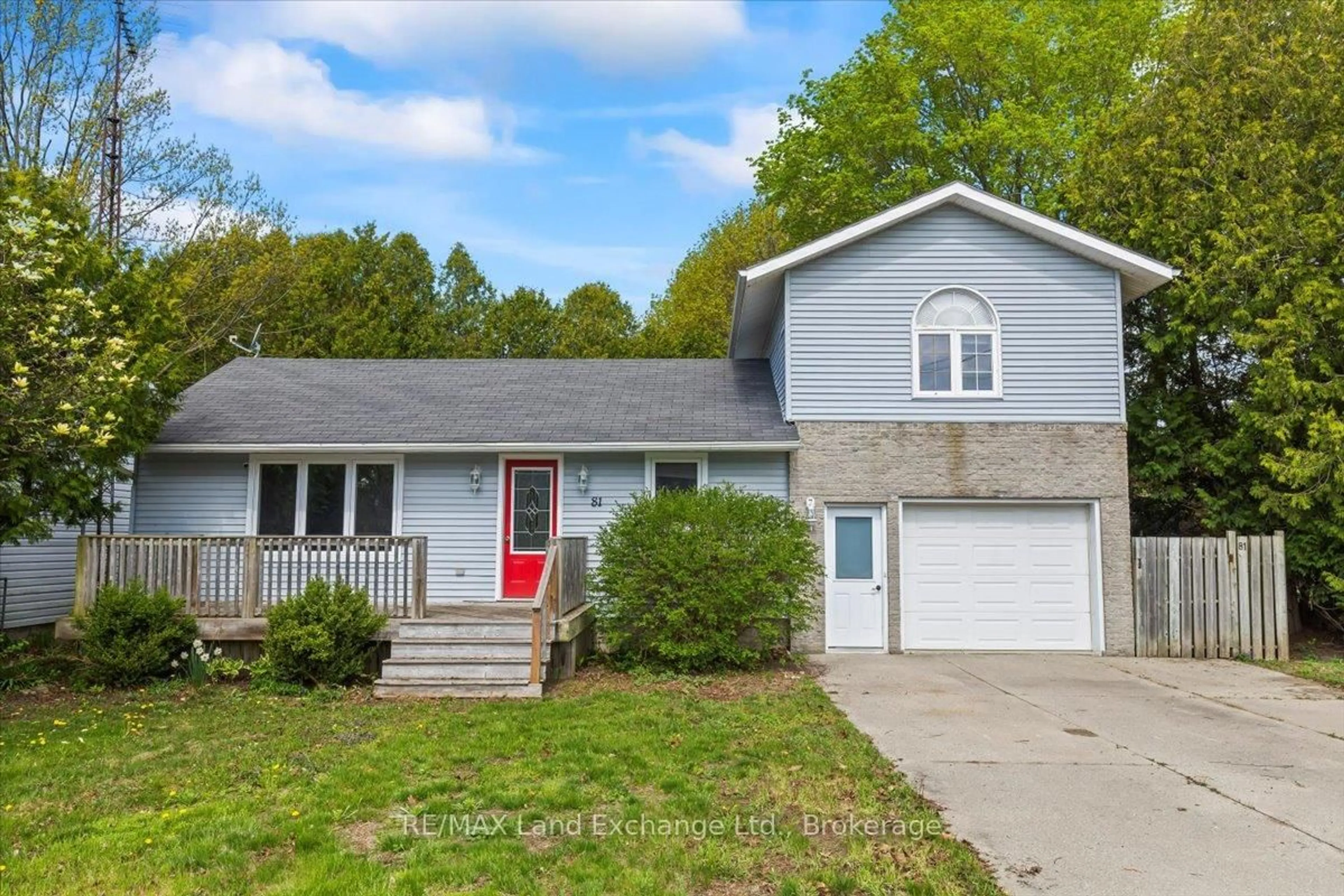 Home with vinyl exterior material, street for 81 Grenville St, Saugeen Shores Ontario N0H 2L0
