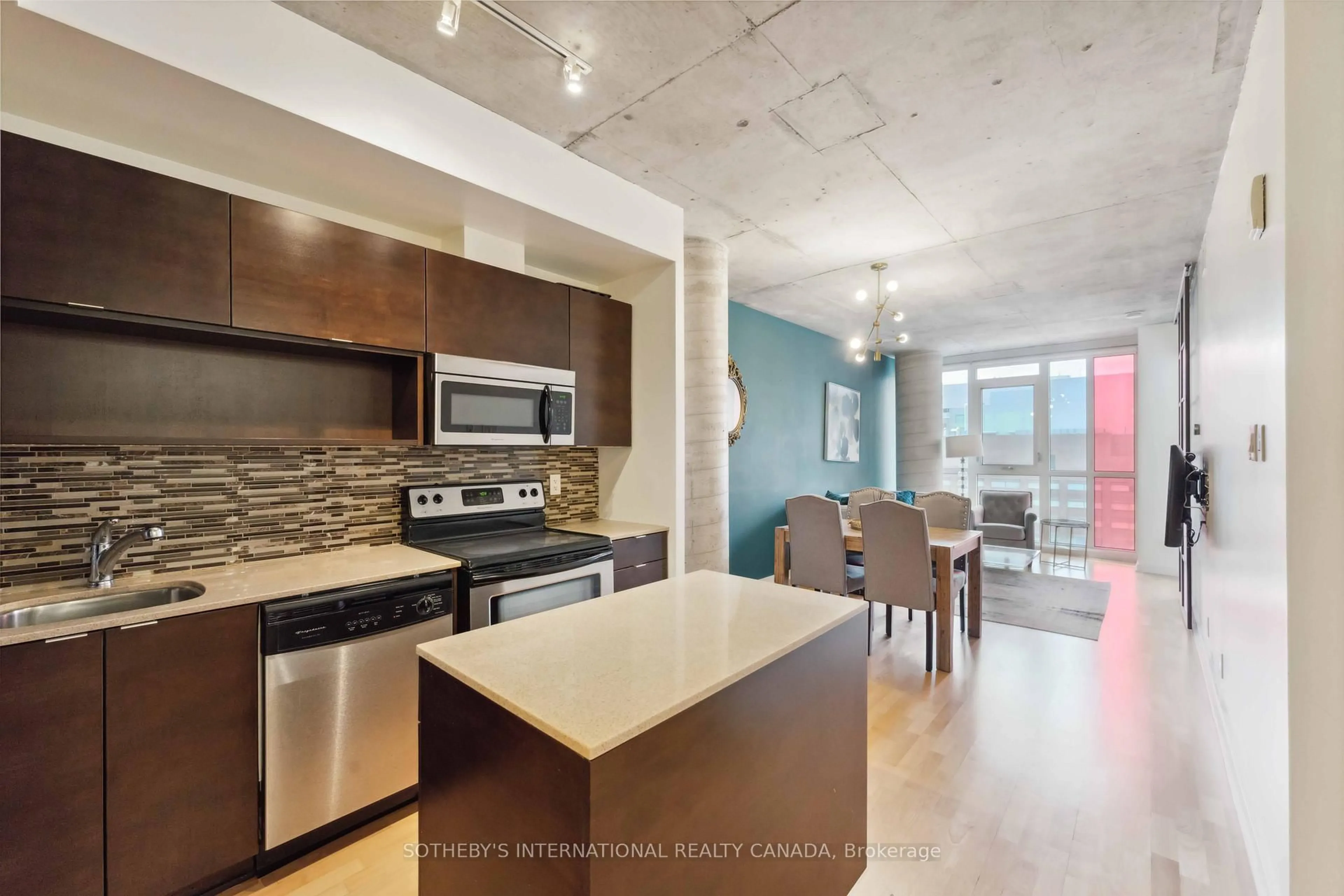 Open concept kitchen, ceramic/tile floor for 324 Laurier Ave #1308, Ottawa Ontario K1P 0A4