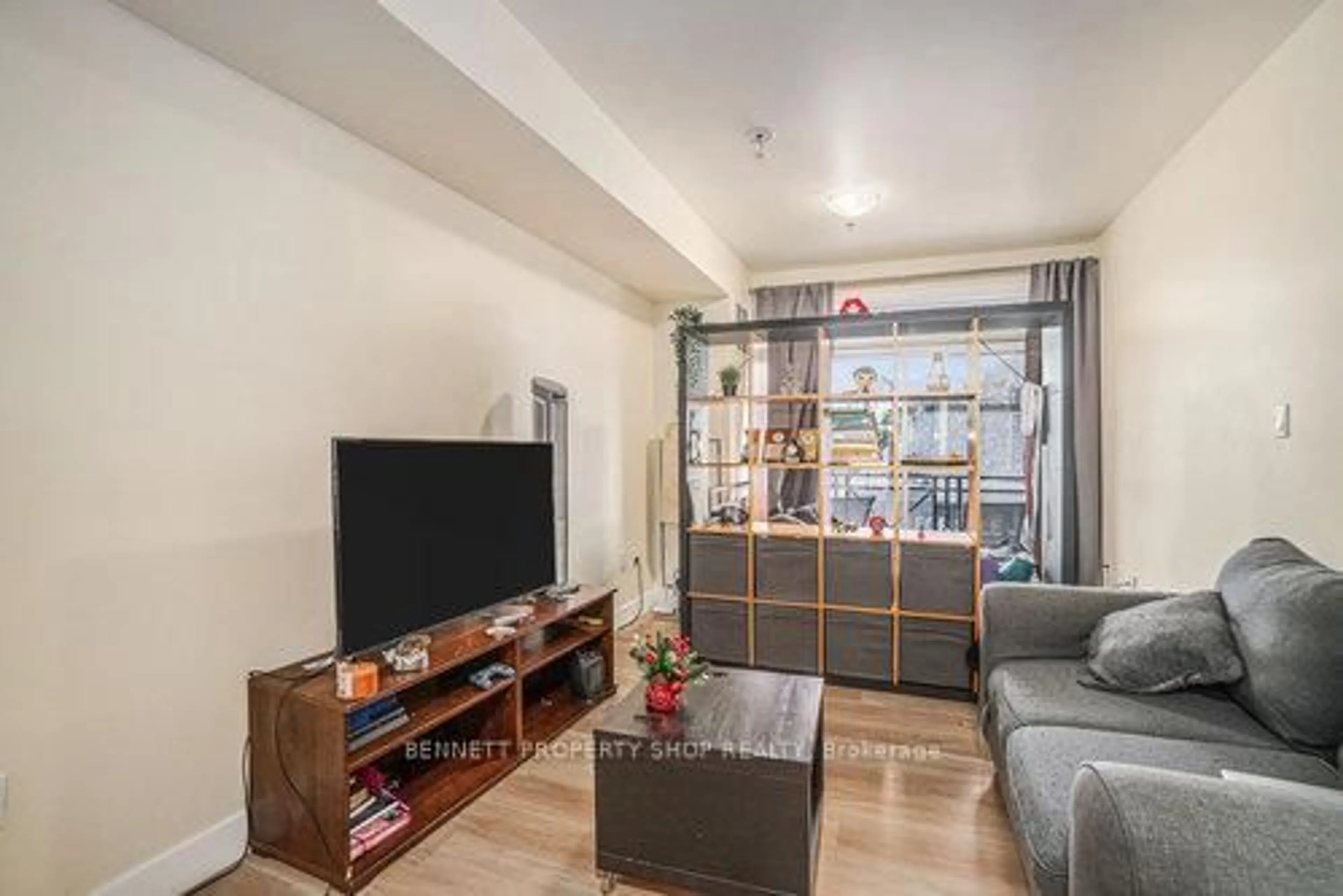 Living room with furniture, unknown for 429 Kent St #313, Ottawa Ontario K2P 1B5