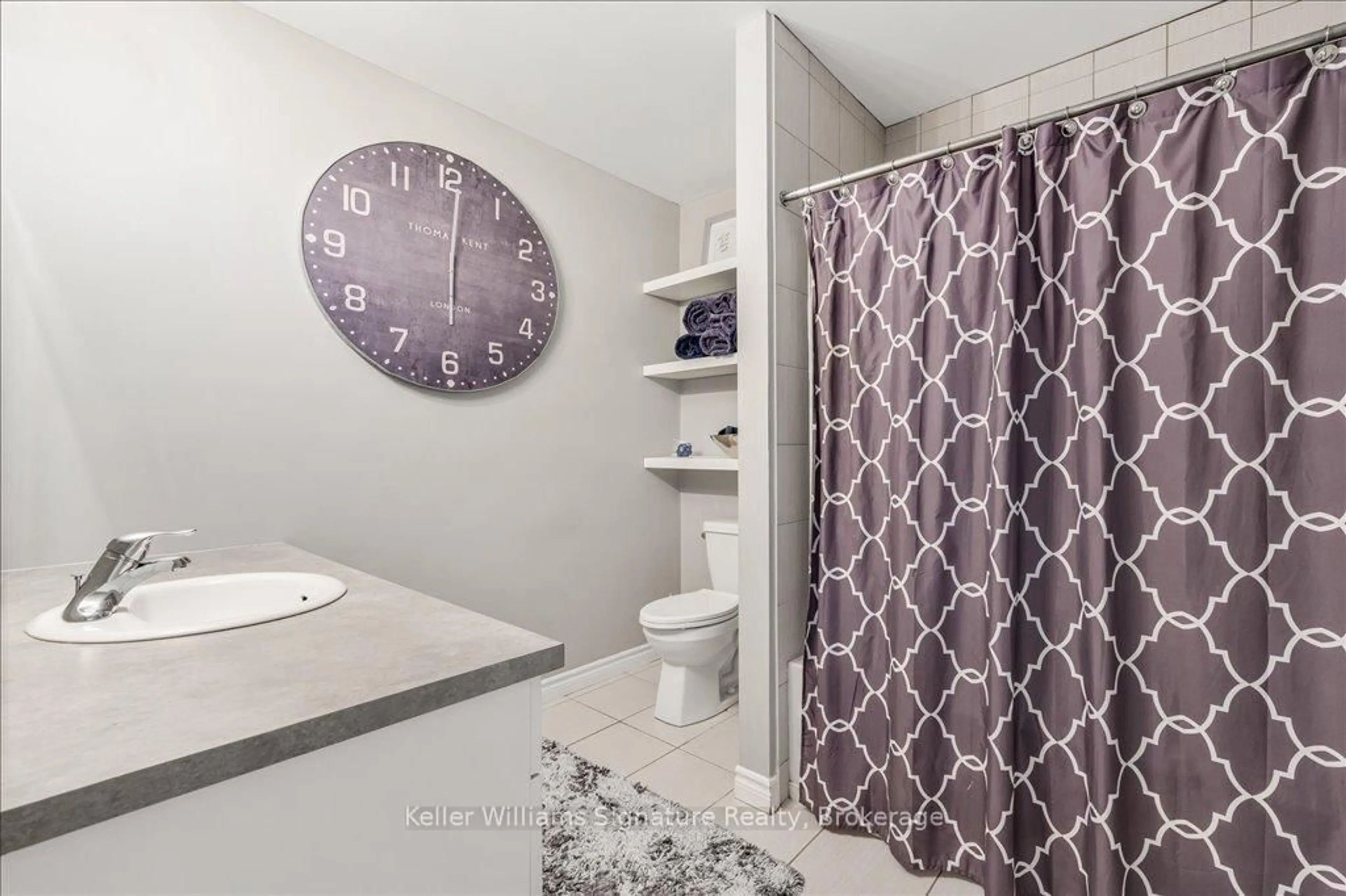 Standard bathroom, ceramic/tile floor for 6 1/2 Kopperfield Lane, Hamilton Ontario L0R 1W0