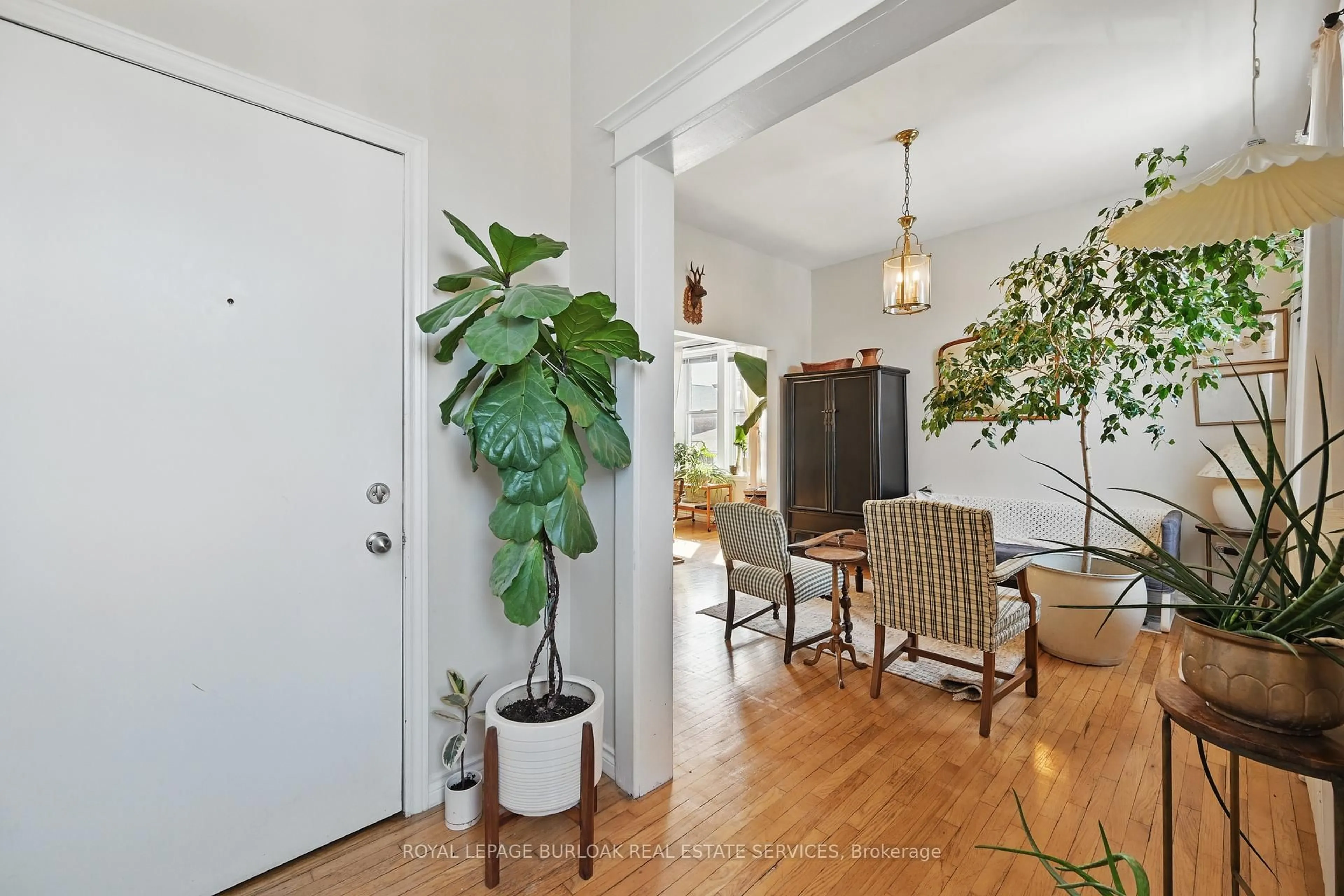 Indoor entryway for 55 Barton St, Hamilton Ontario L8L 1A3