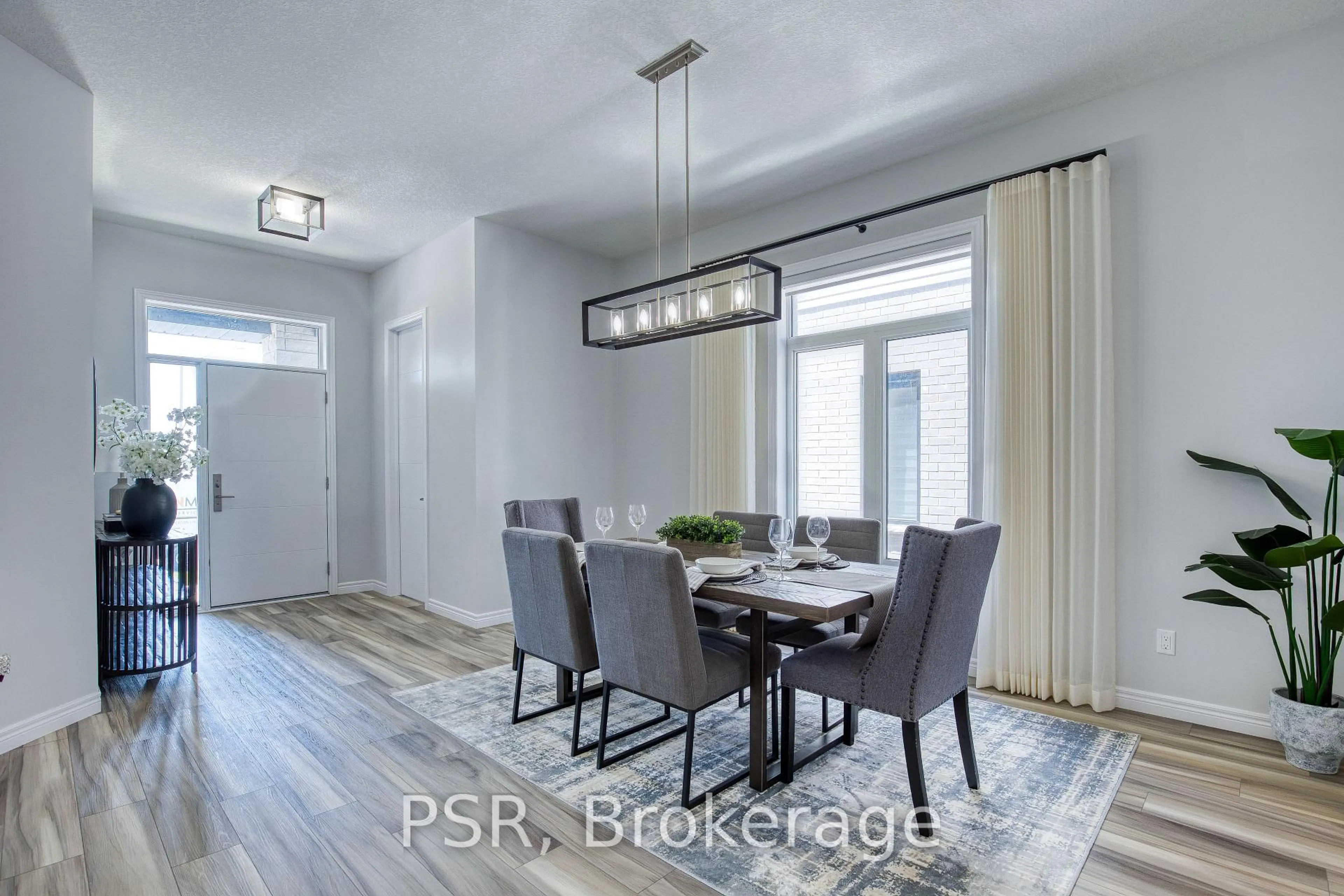 Dining room, unknown for 80 Arlington Pkwy, Brant Ontario N3L 0G5