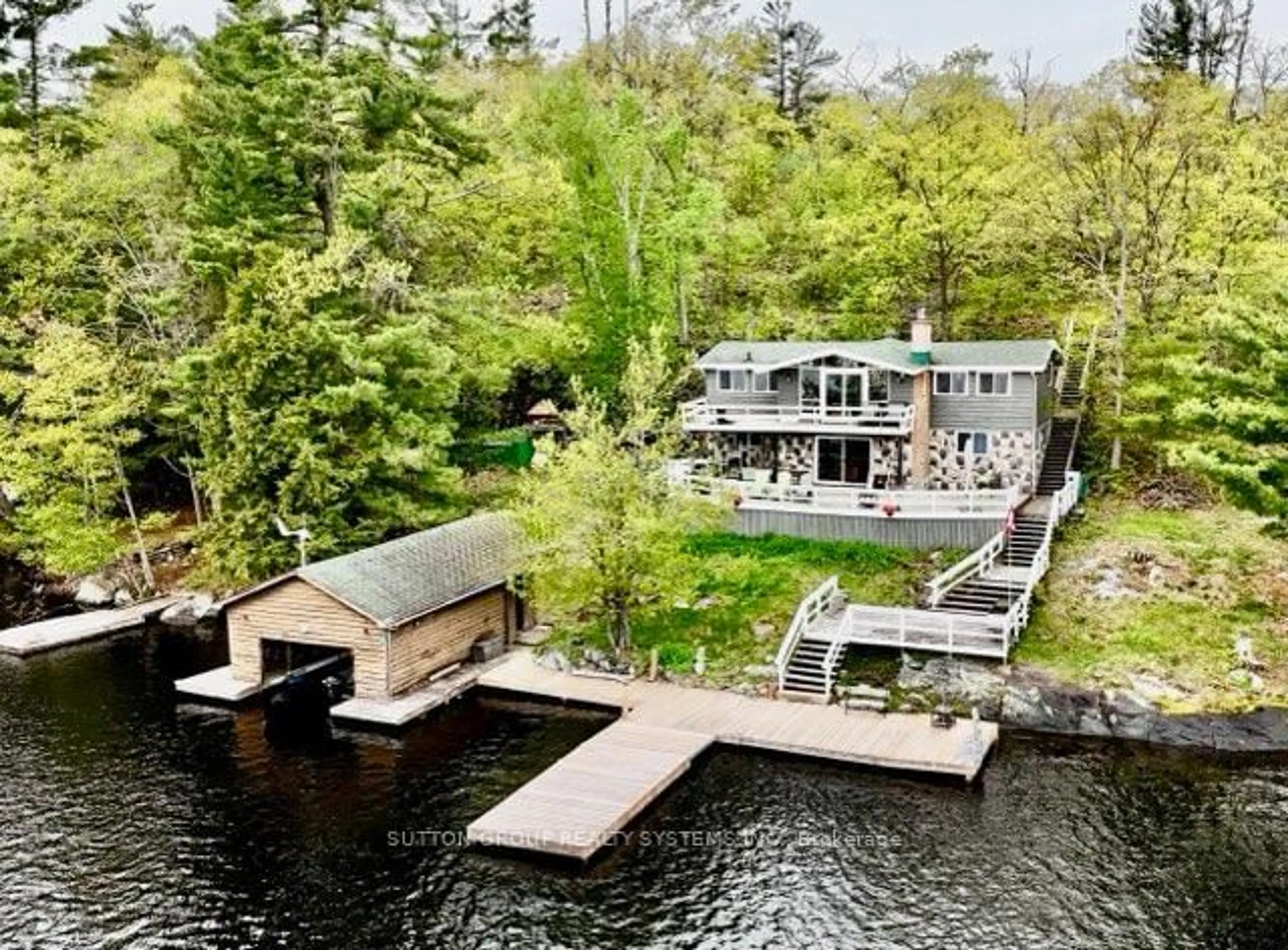A pic from outside/outdoor area/front of a property/back of a property/a pic from drone, water/lake/river/ocean view for 231 Healey Lake Water N/A, The Archipelago Ontario P0C 1H0
