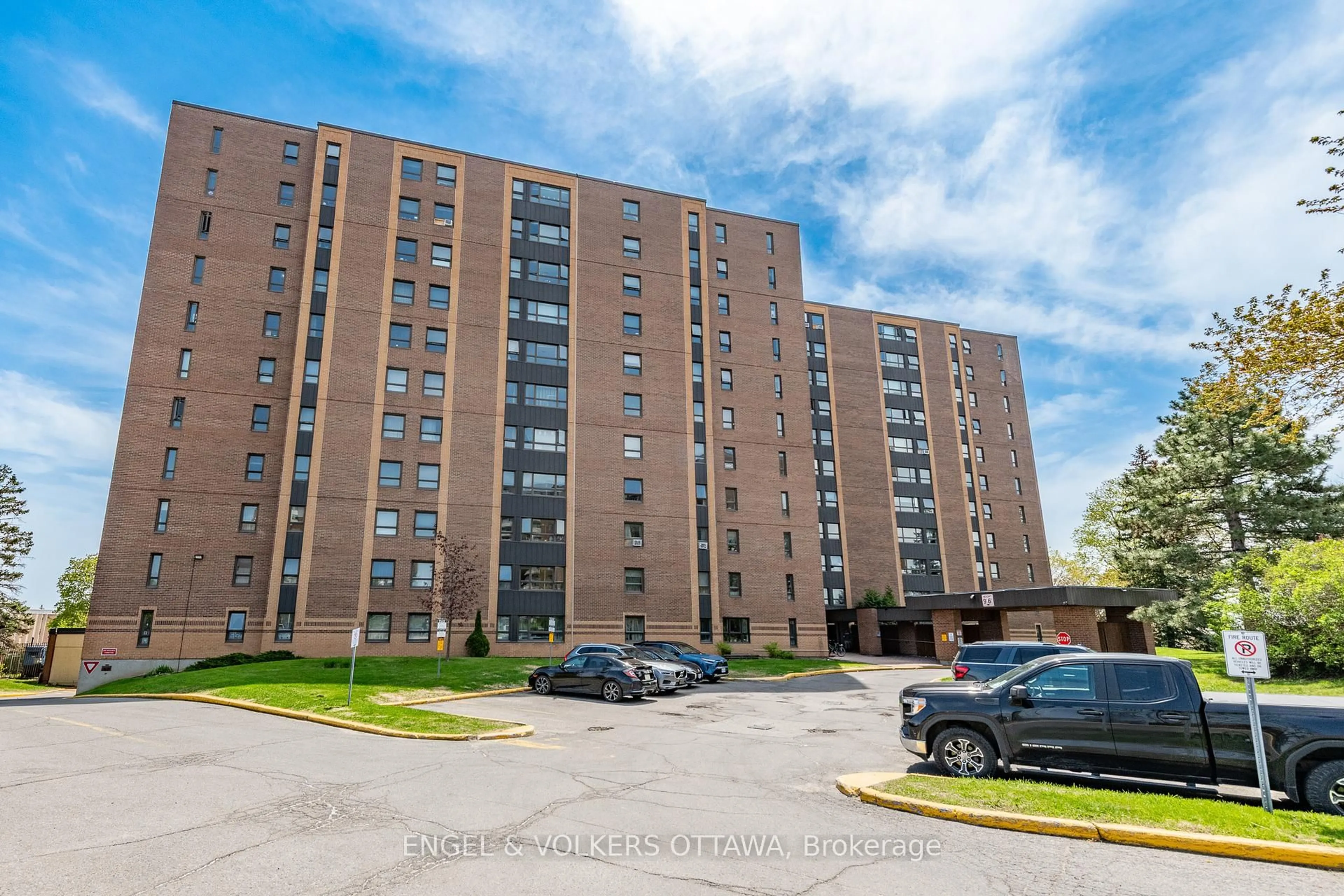 Unknown for 1356 Meadowlands Dr #8, Ottawa Ontario K2E 6K6